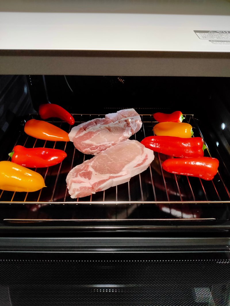 10-8-2 ヘルシオウォーターオーブン!すごいかも?!安い豚肉がめちゃくちゃ美味しく焼けました
