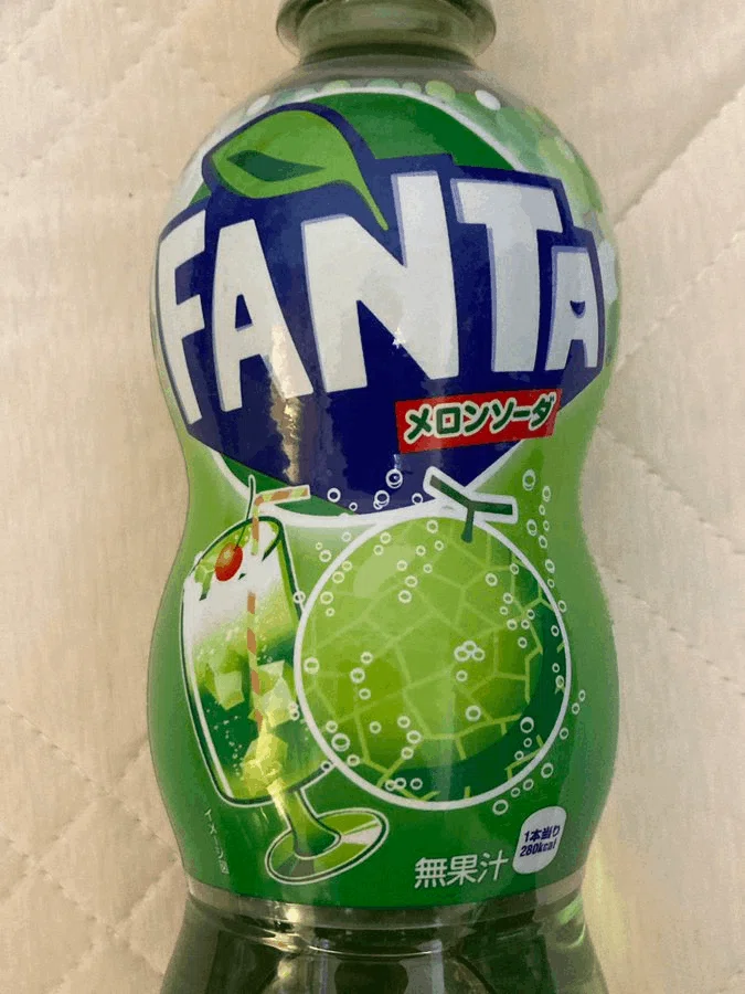 メロンソーダレビュー】ファンタメロンソーダ・POPメロンソーダ