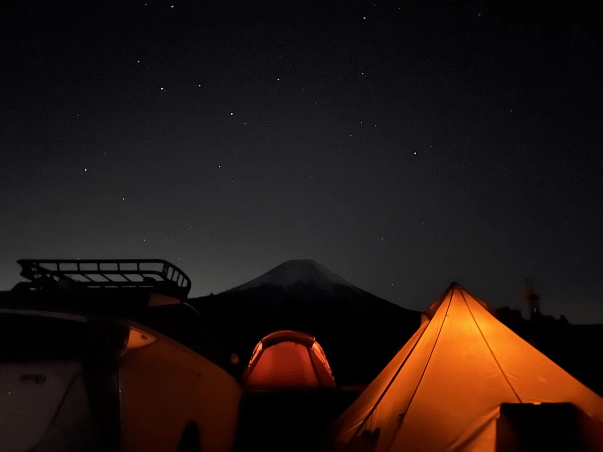 満天の星空のふもとっぱらでソログルキャン・タフトで車中泊（山梨県