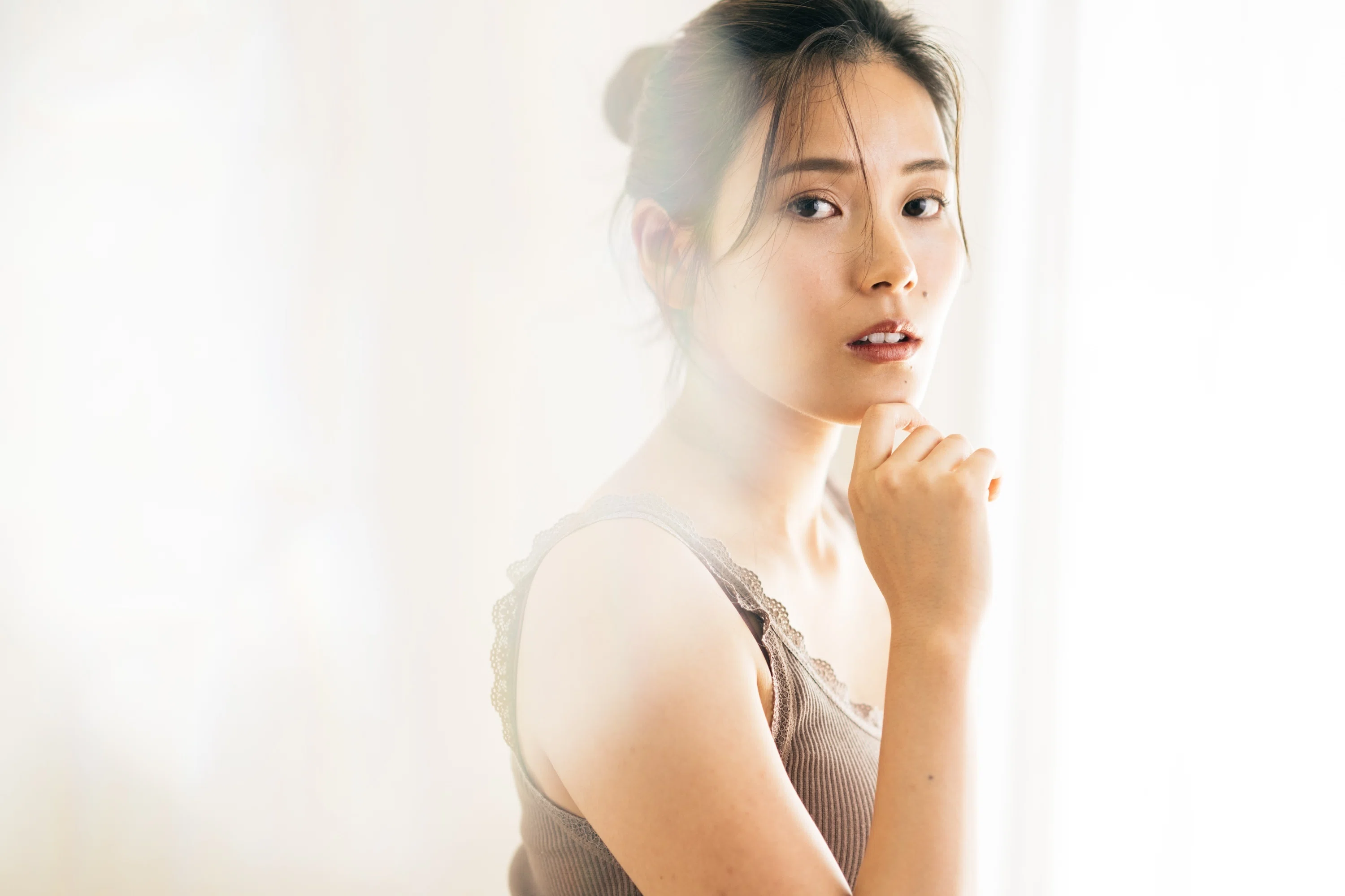女性の魅力を50％増し。アンニュイポートレートの撮り方テク7選