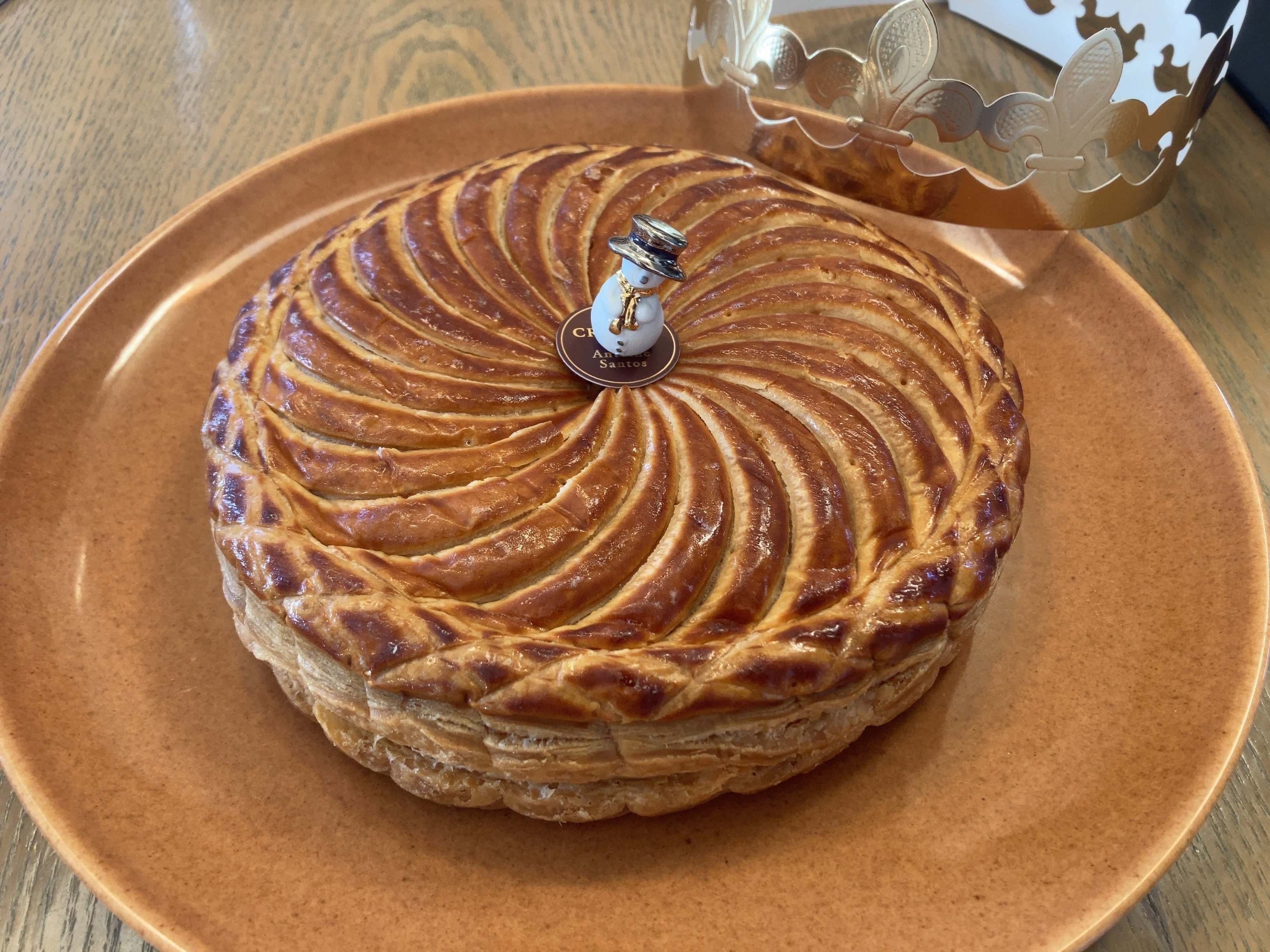 新年の象徴：ガレット・デ・ロワ 2023｜ぶー