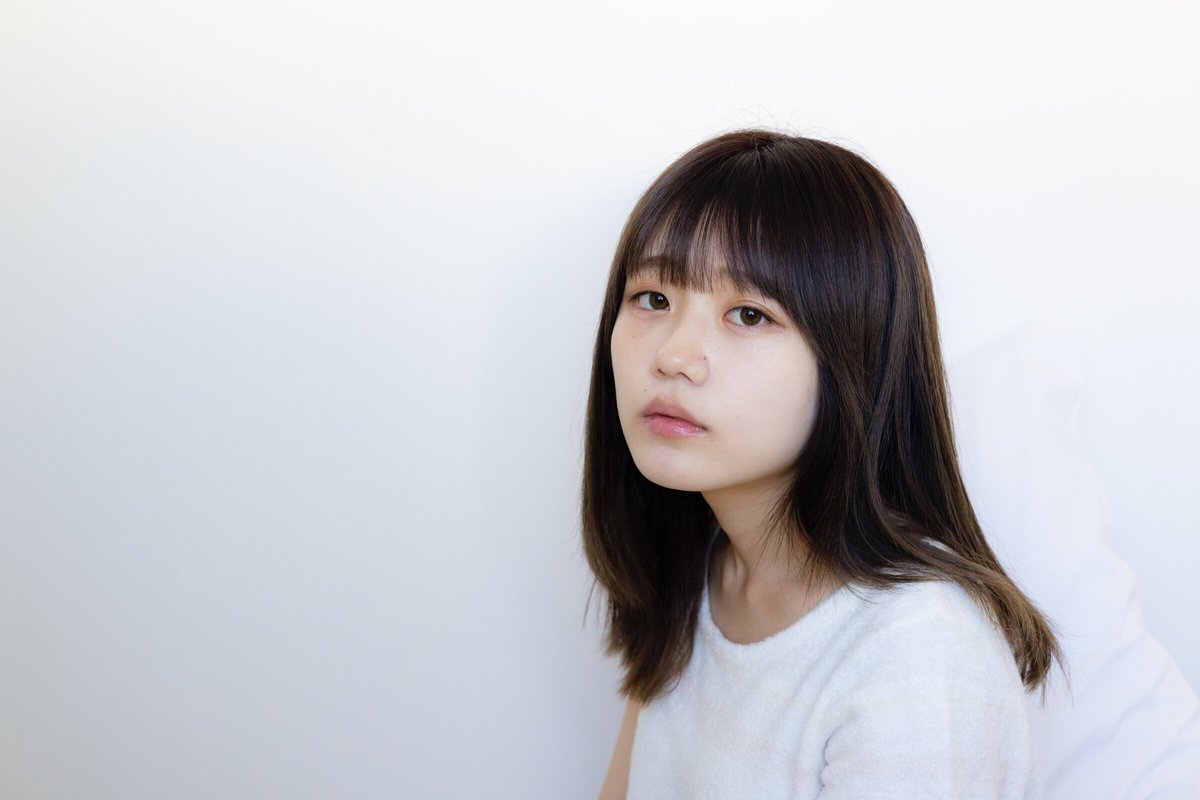 少女礼讃　オールヌード こもれびもか｜はじめてのグラビア｜#1｜001-008｜青山裕企