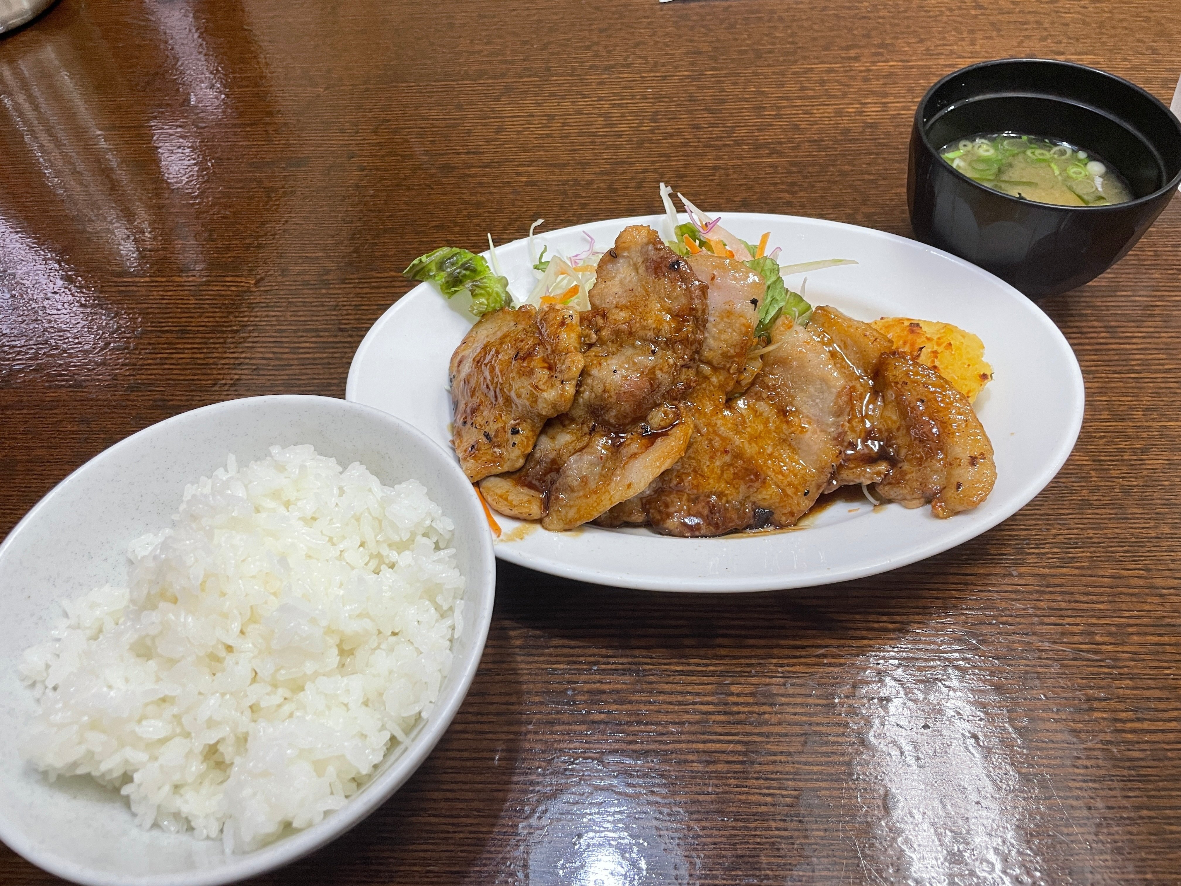 あつぎせっかくグルメ | 隠れ家的な生姜焼き専門店に行ってき