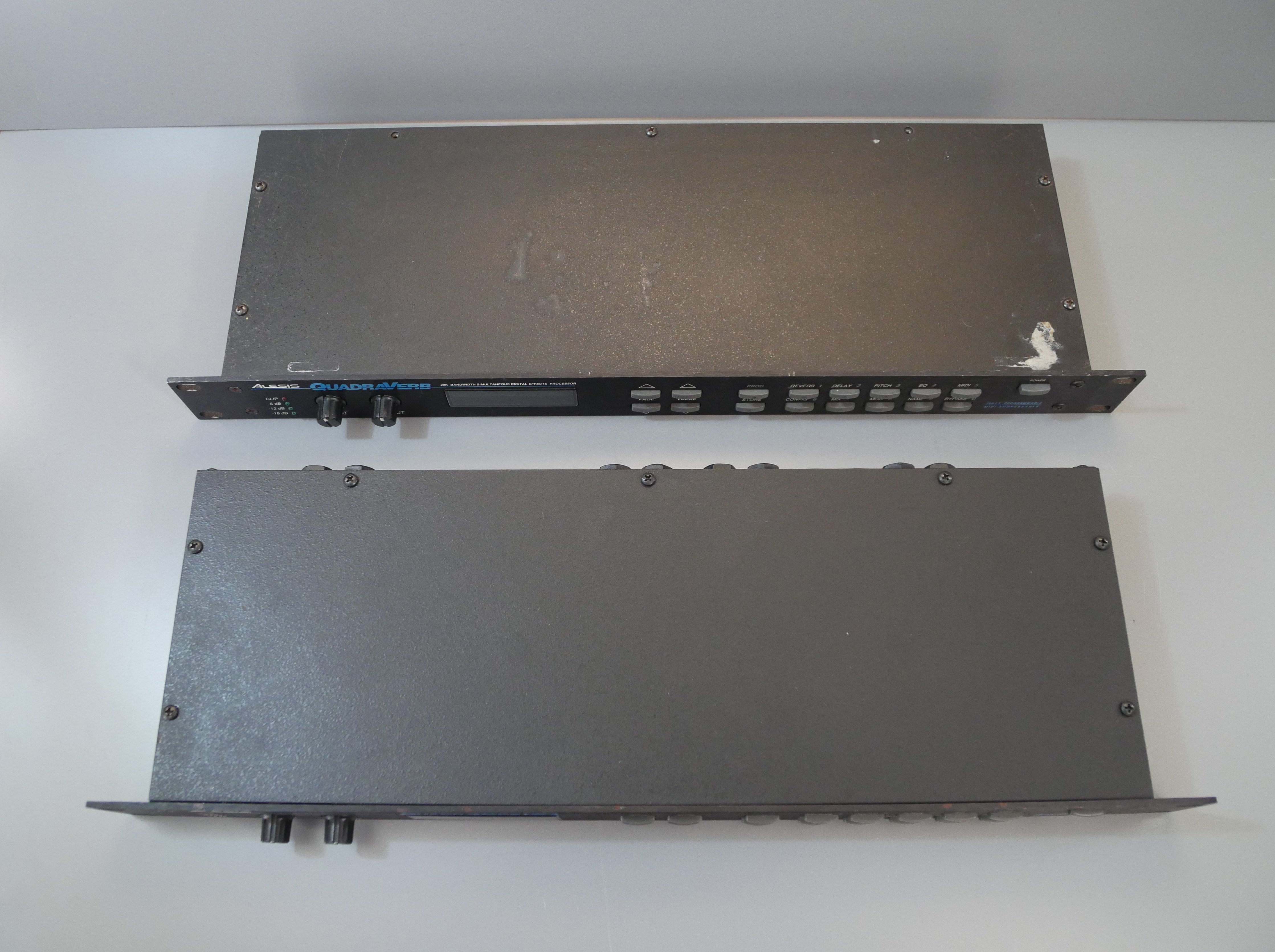 まさかの2台目ゲット、ALESIS QUADRAVERB、今度は「GT」｜Ryo Kimura