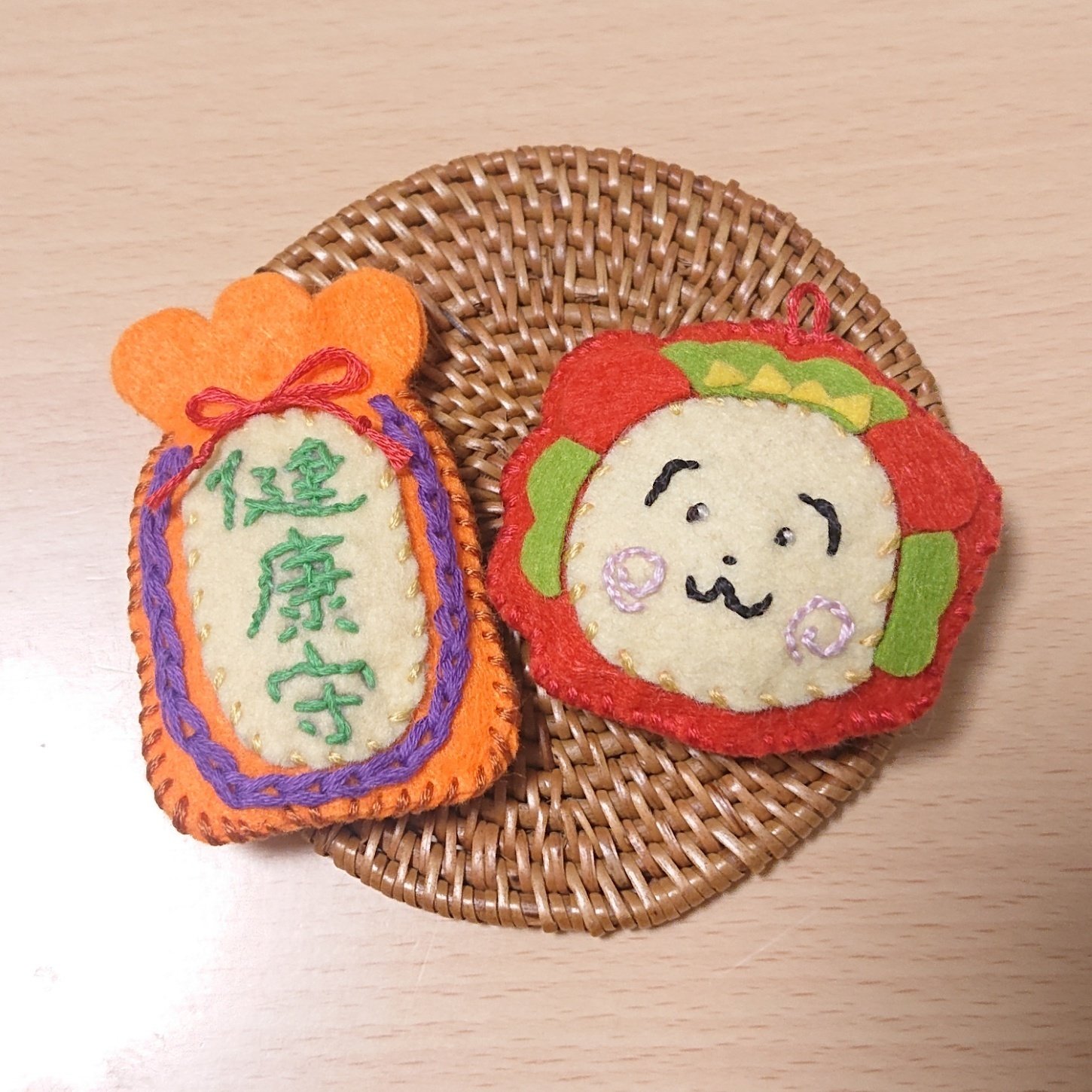 刺繍の沼」にハマりそう…【フェルトマスコット作り】｜ねずみ