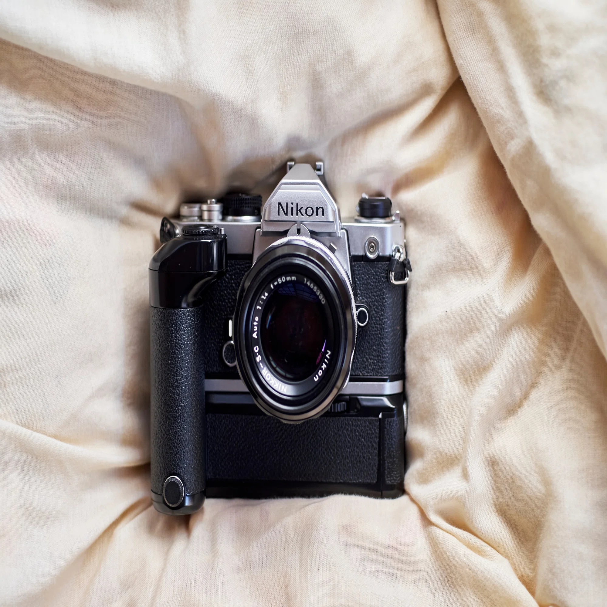 Nikon FM Nikon MD-12 機械式の魅力と醍醐味｜Sven