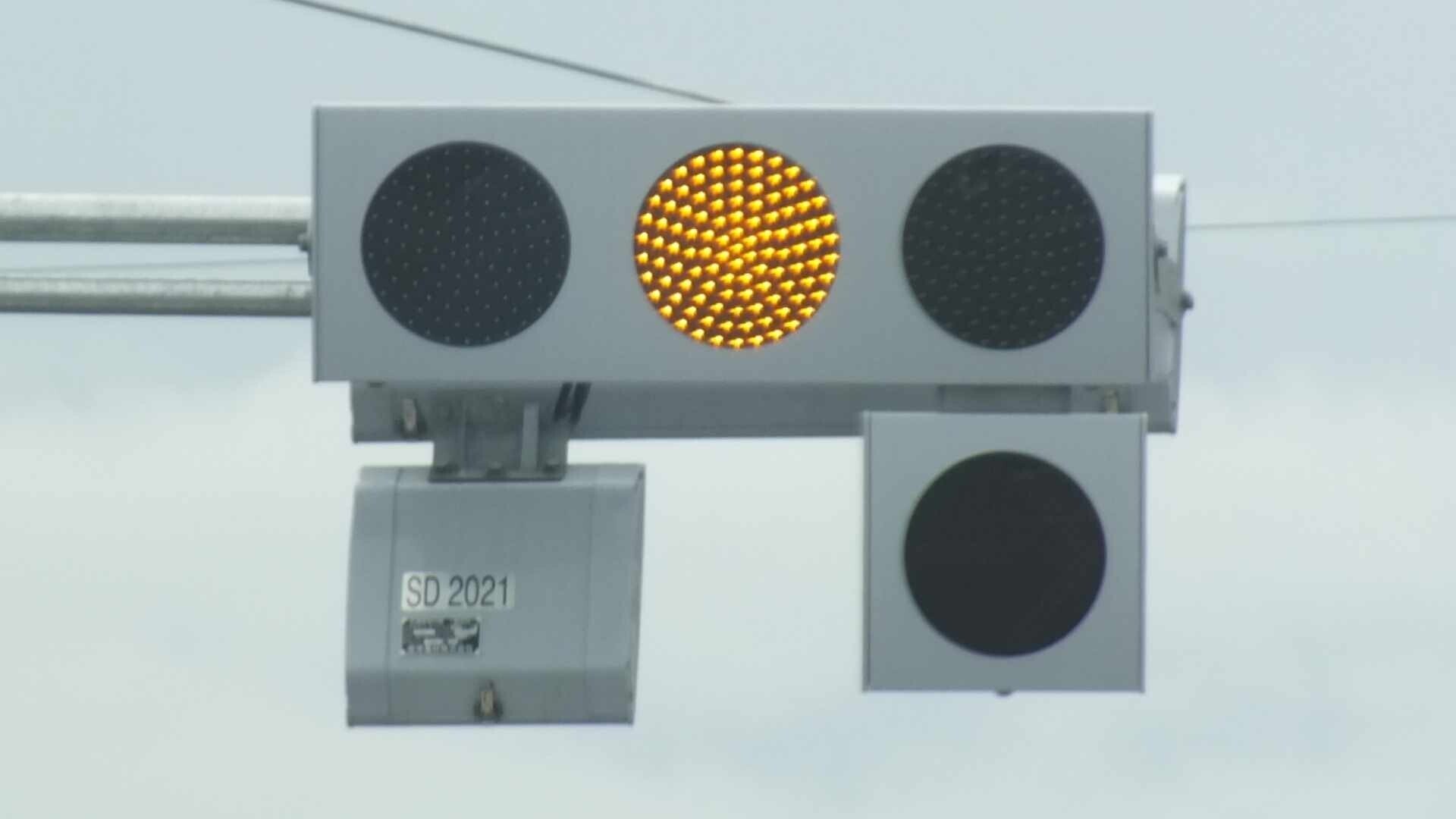 信号機 岐阜・栃木で急増❕ 信号電材低コスト｜光山祐弥の信号機紹介