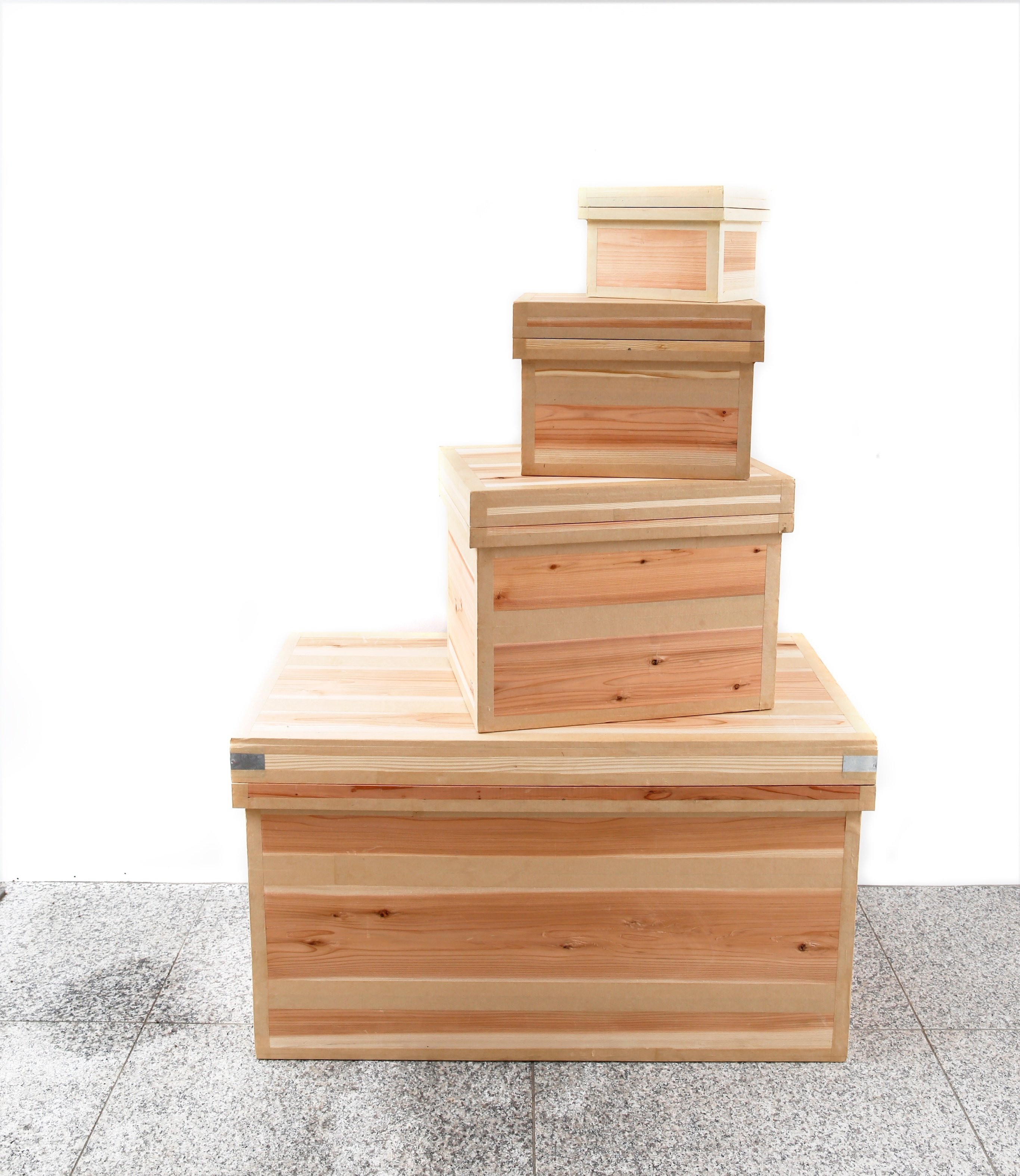 職人技の光る古きよきものを新しく使う 「インテリア茶箱