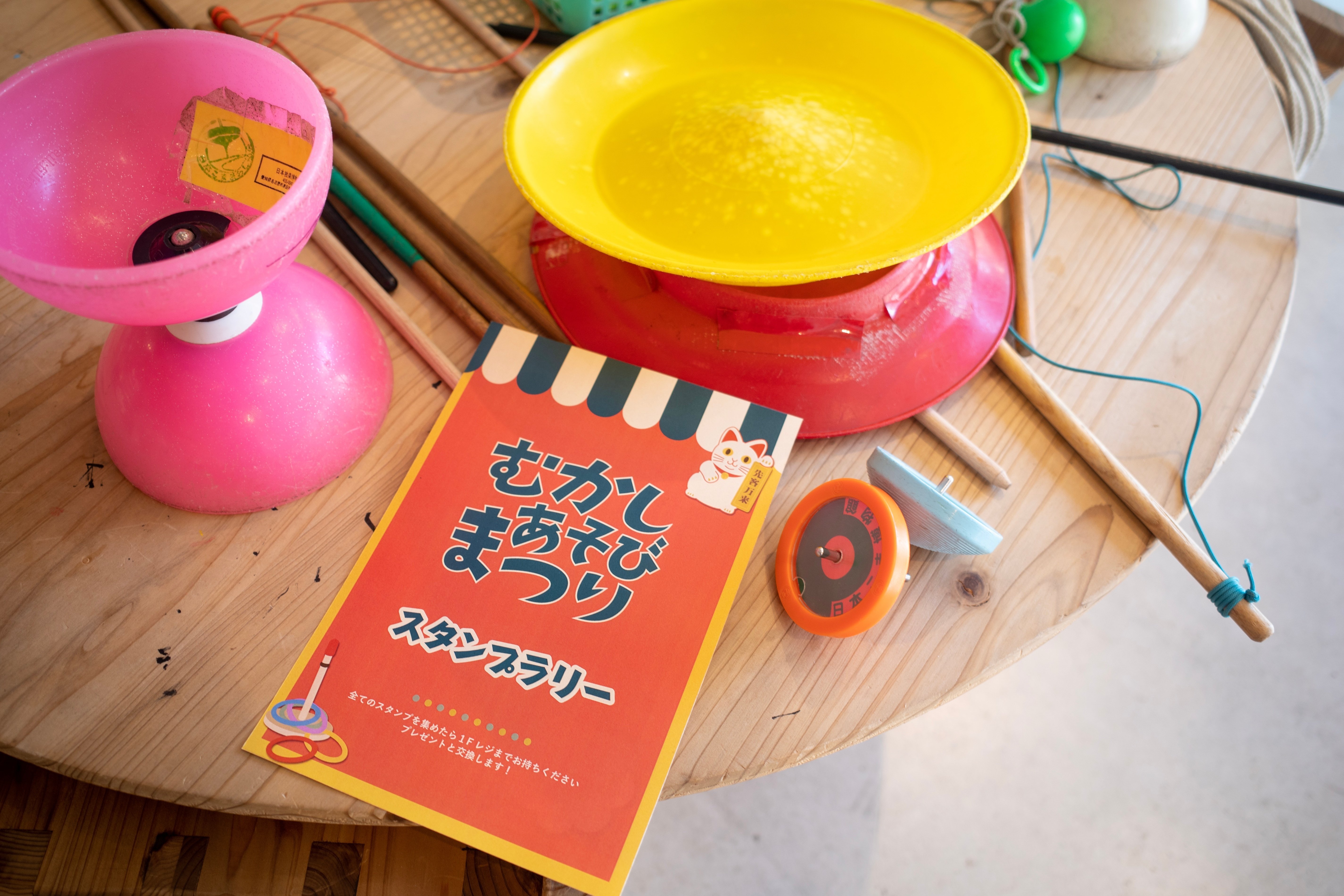 昭和レトロ　駄菓子屋　お菓子屋　店内垂れ幕　夏祭りイベント　オマタのドロップス 昭和レトロ 駄菓子屋 お菓子屋 店内垂れ幕 夏祭りイベント