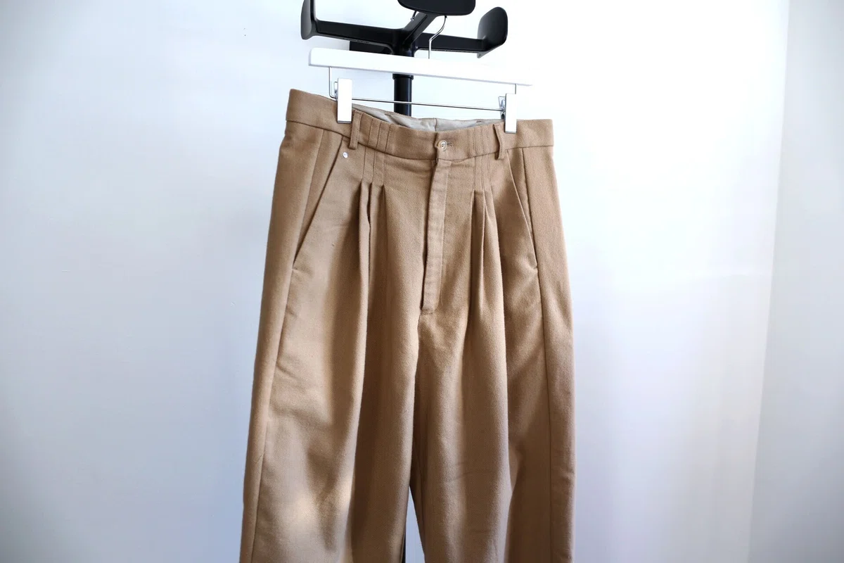 BLESS N°68 ブレス Ultrawidepleated BLACK CORD プリーツコーデュロイ 