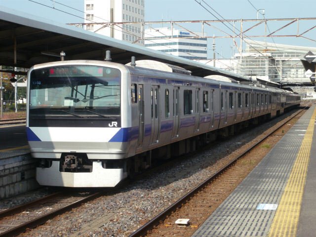 2009年10月頃：常磐線・勝田：E531系5両編成見下ろし写真｜ヒル