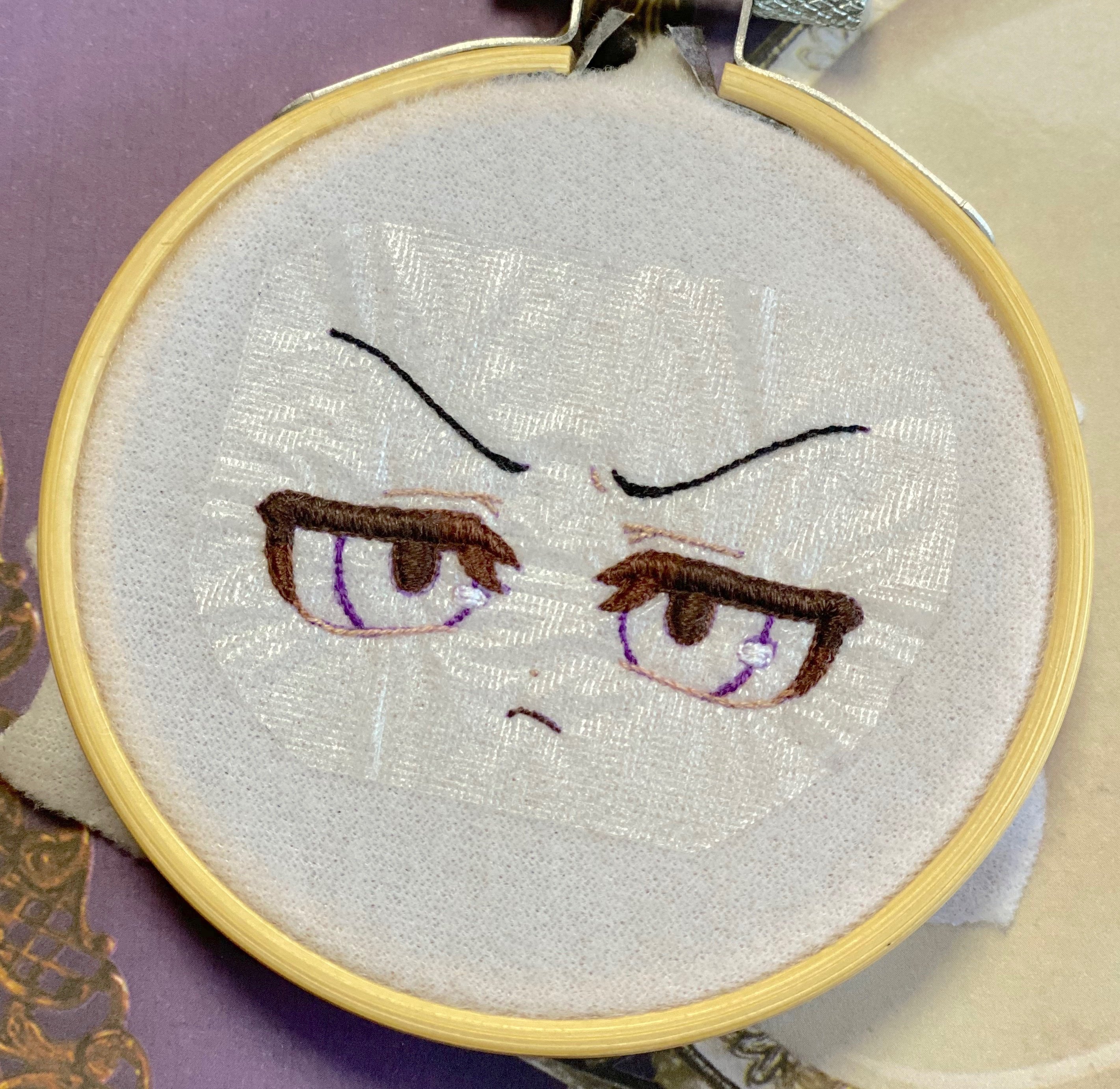 ぬいぐるみ 刺繍 図案 カイコガの小さなぬいぐるみ 刺繍羽ver.B