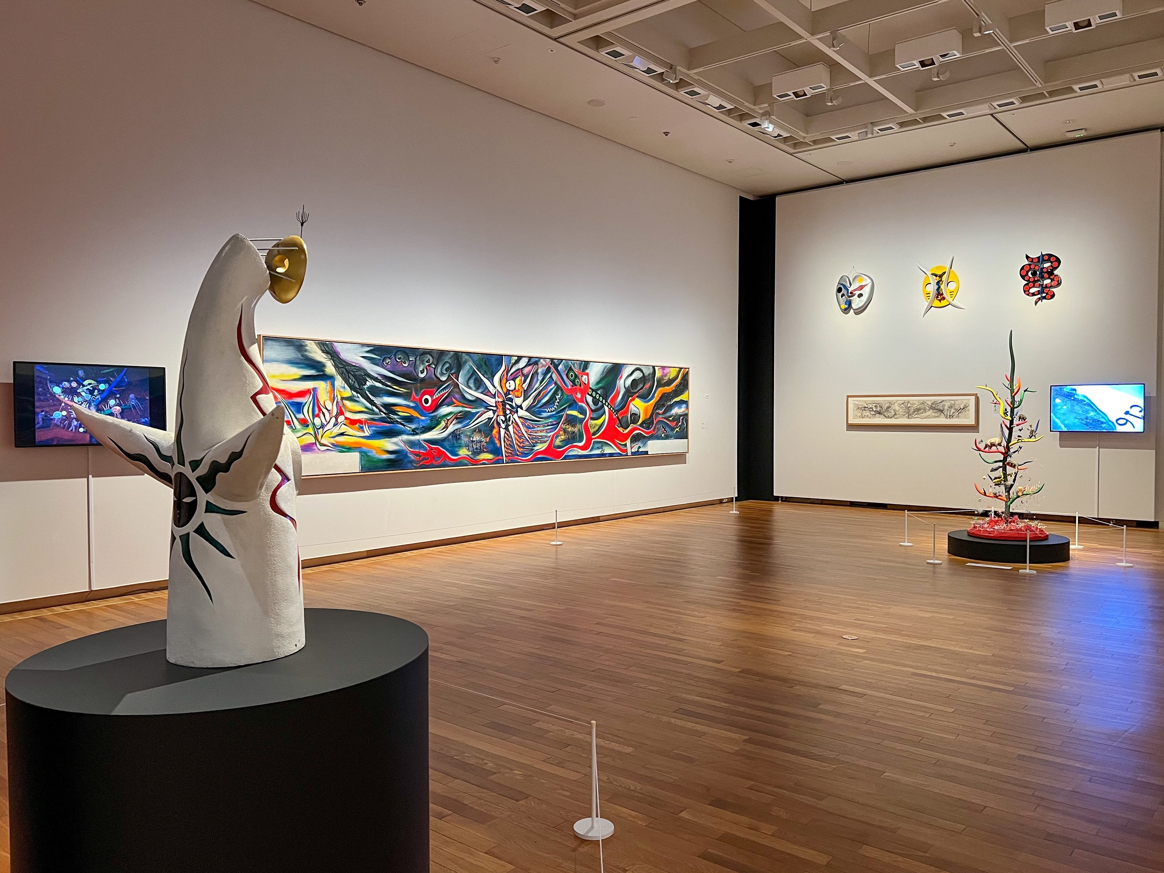 愛知県美術館 「展覧会 岡本太郎」レポート｜「レビューとレポート」