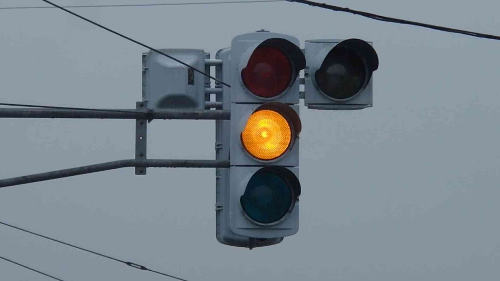小糸工業信号機 D型灯器