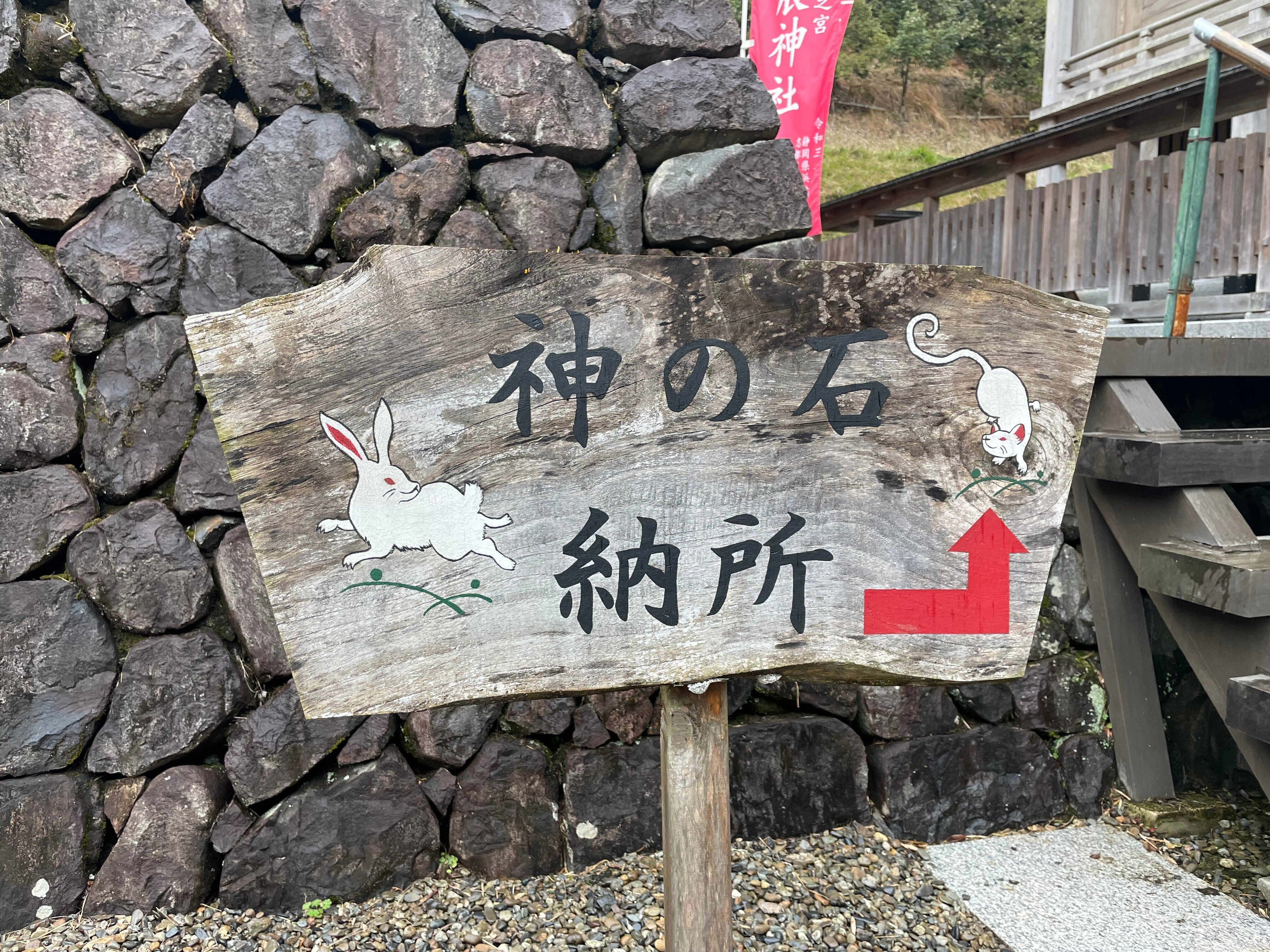 【中古】 散歩考古学東京の中の宮崎/宮崎日日新聞社/松本こーせい 中古】 散歩考古学東京の中の宮崎/宮崎日日新聞社/松本こーせい