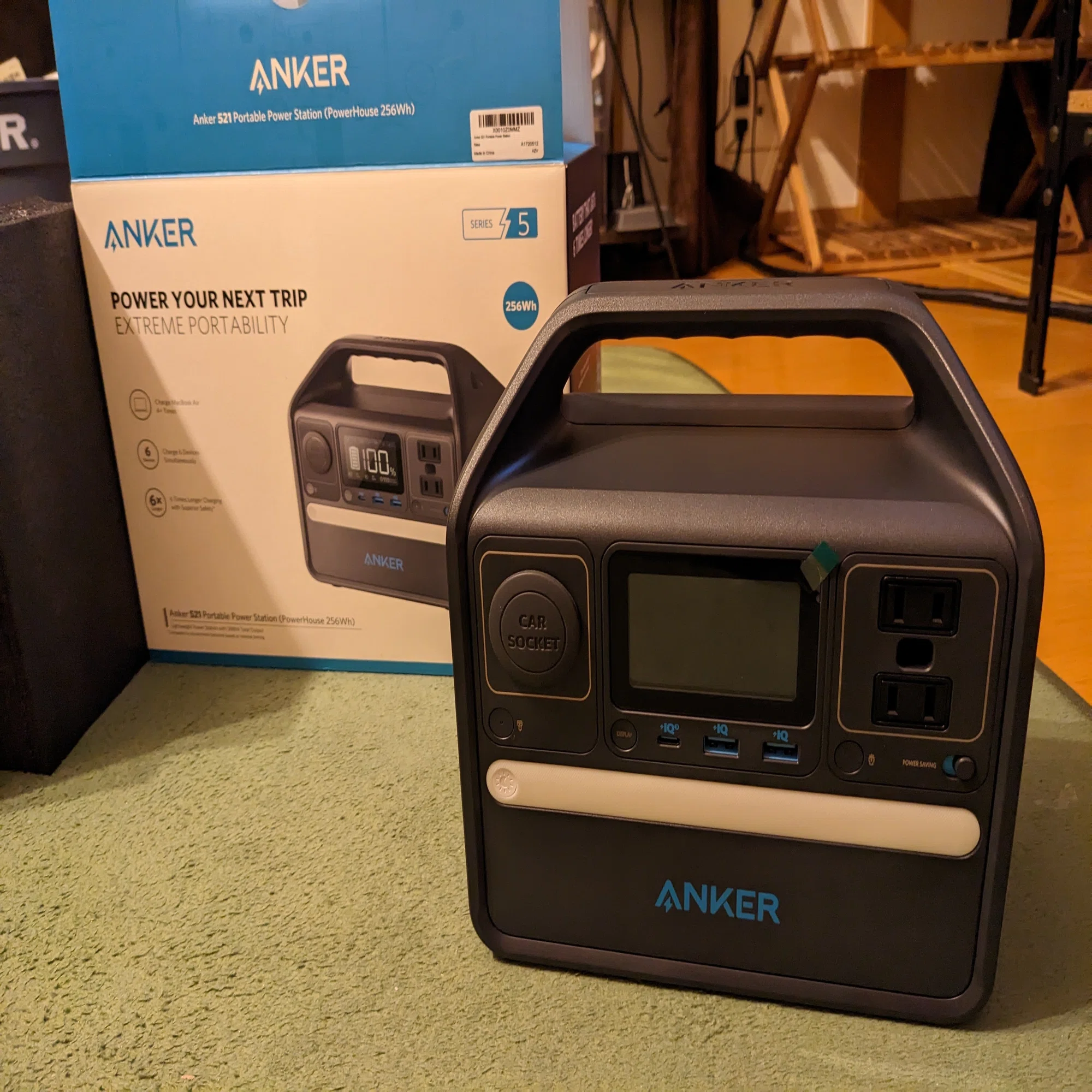ポータブル電源】Ankerさんの「521 Portable Power Station 