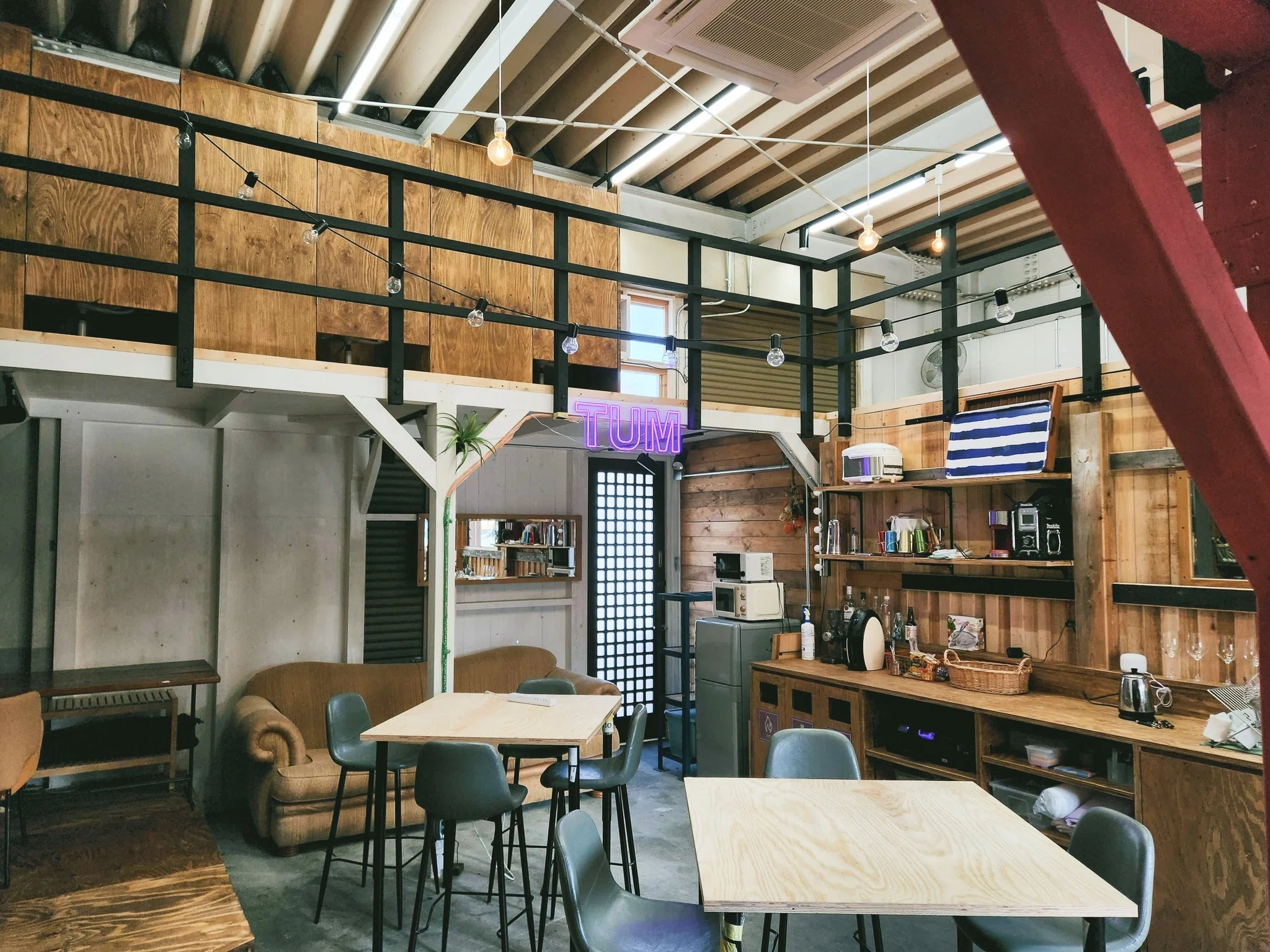 山梨県韮崎市】若者向けシェアオフィスWORKSPACE TUM〈ワークスペース