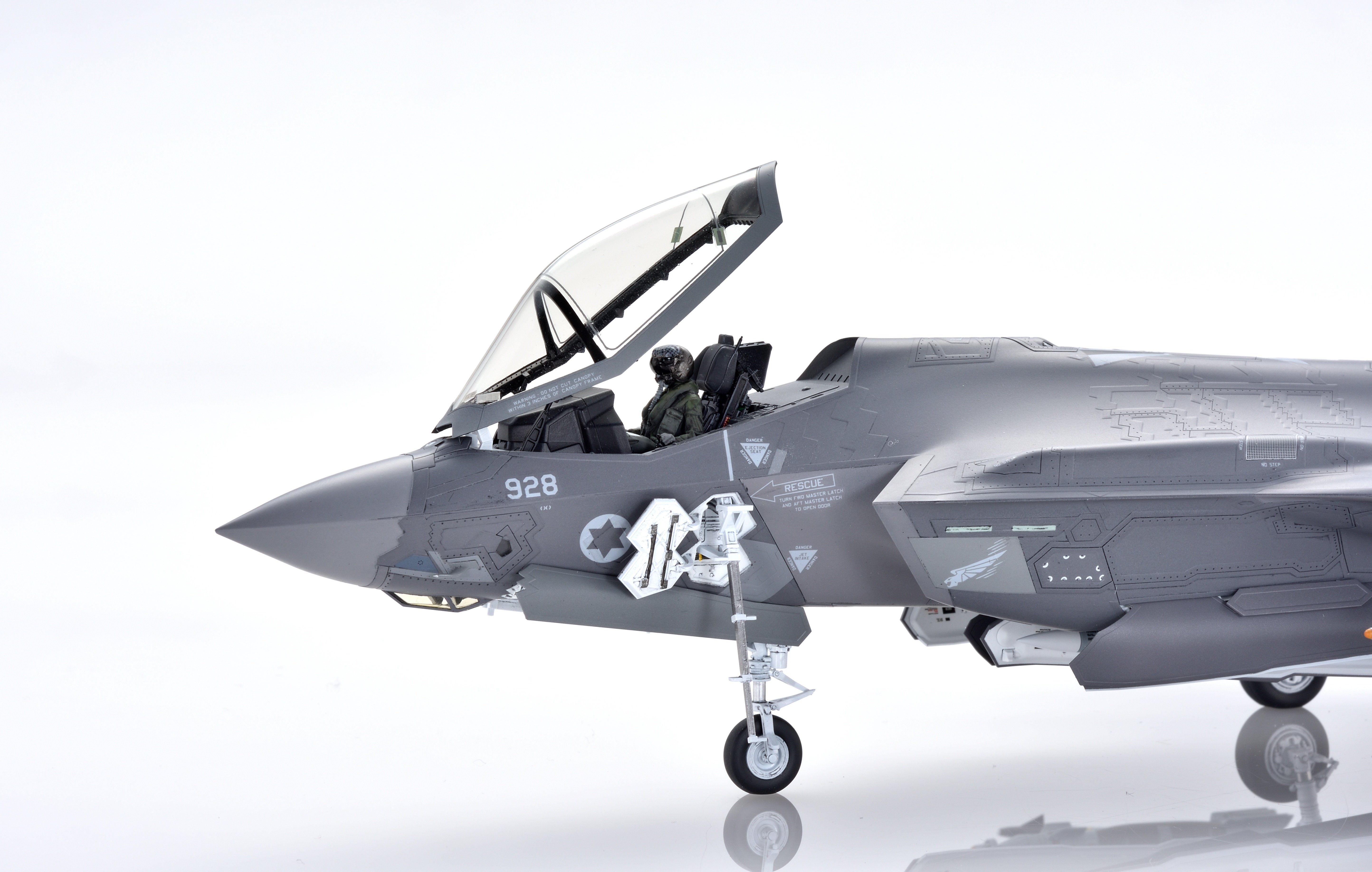ハセガワ1/72F-35AライトニングⅡ イスラエル空軍,オーストラリア空軍 F-35 ライトニングII（A型） “イスラエル空軍” | 株式会社 ハセガワ