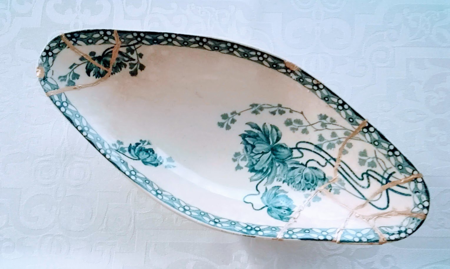 金継ぎ 金継ぎ体験レポート】初めてでも大丈夫！ 割れたうつわは金継ぎで直し