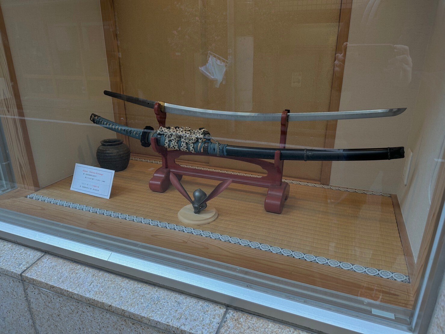 刀の格を高める「刀掛け」｜刀箱師の日本刀ブログ 中村圭佑