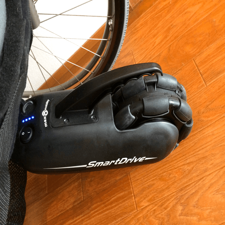 コラム：坂道はツライよ --車椅子に取り付ける着脱式電動アシスト(2