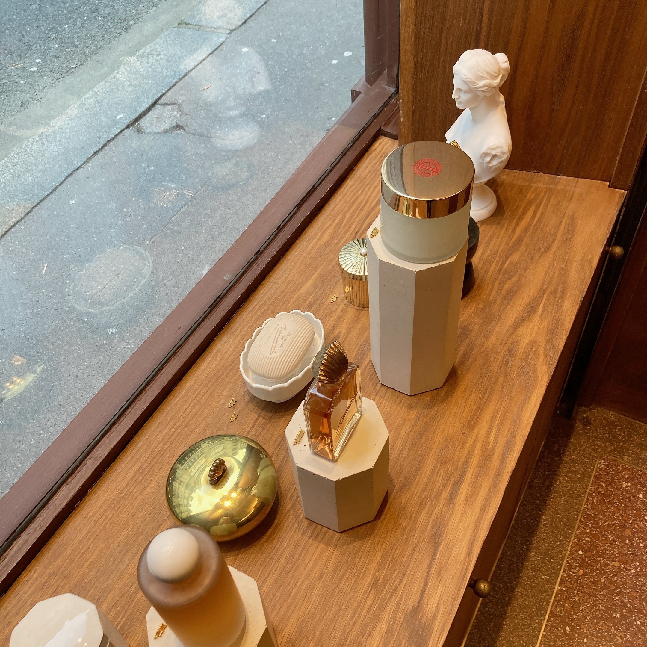 50年前 ロンドンで購入したアールデコの置物 50年前 ロンドンで購入したアールデコの置物