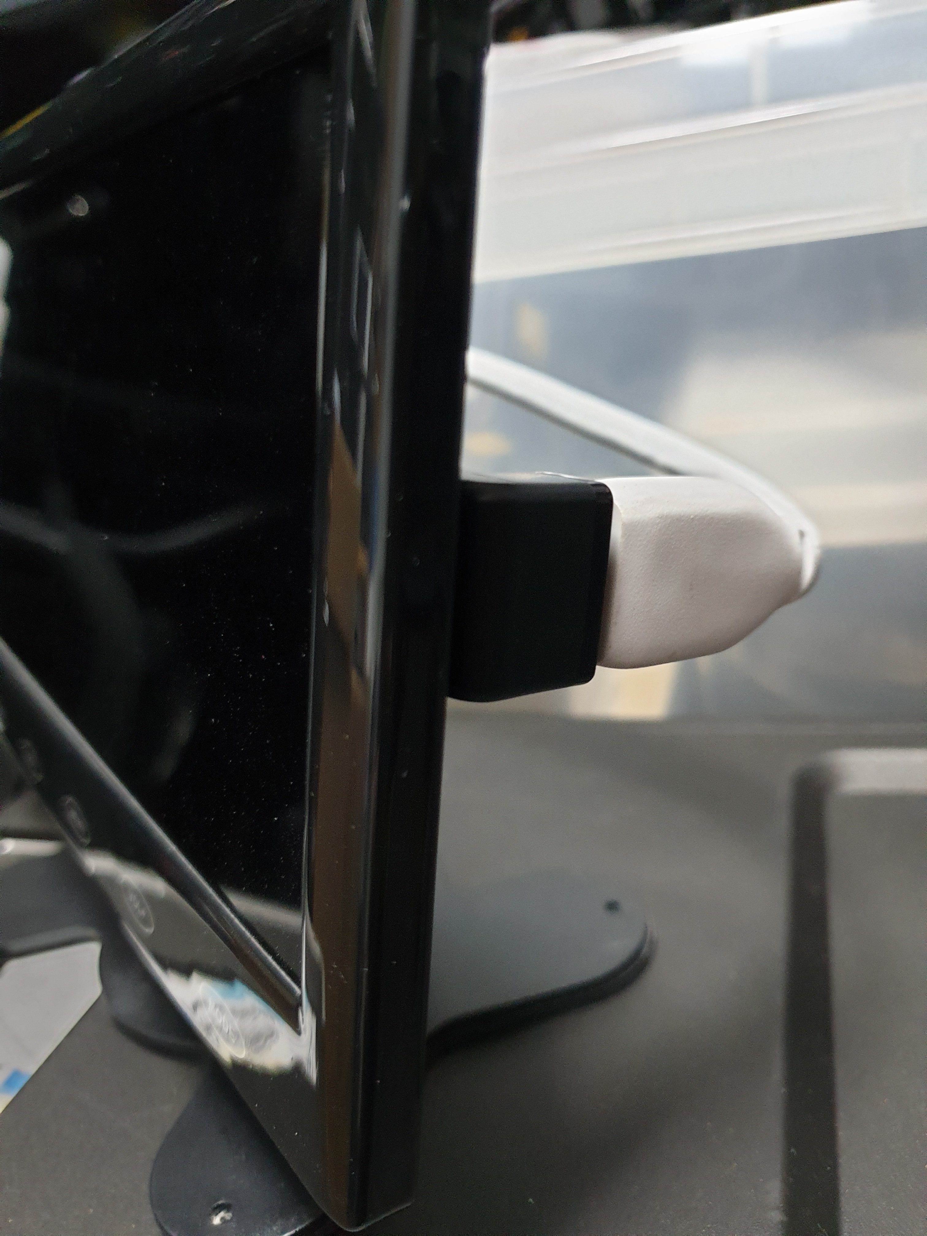 ✨残り１点✨LEDディスプレイ HDMI接続 スクリーン モニター 在宅勤務 ✨残り1点✨LEDディスプレイ HDMI接続 スクリーン モニター