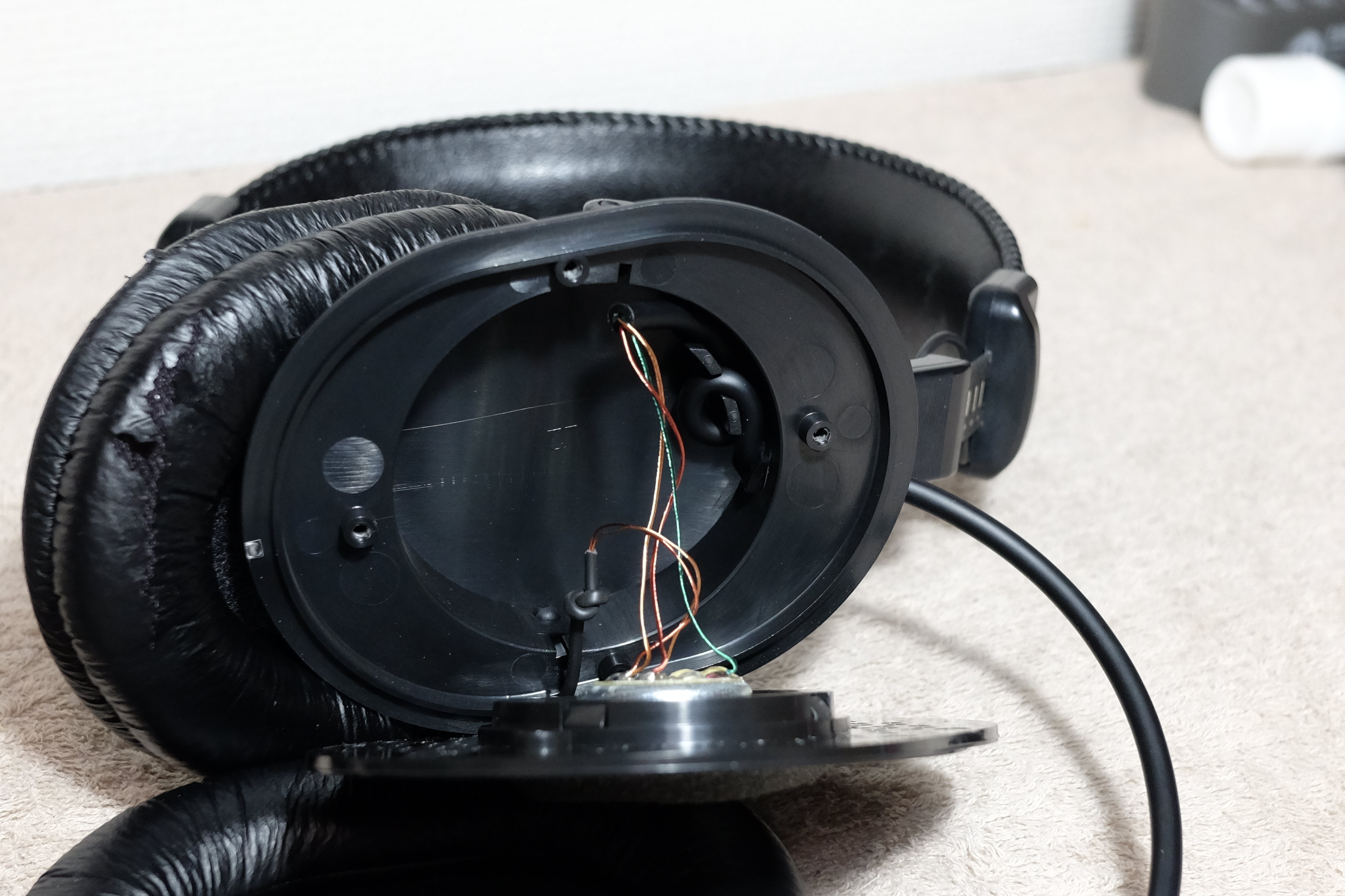 SONY MDR-7506 のカールコードをストレートにする|きしろ SONY MDR-7506 のカールコードをストレートにする|きしろ