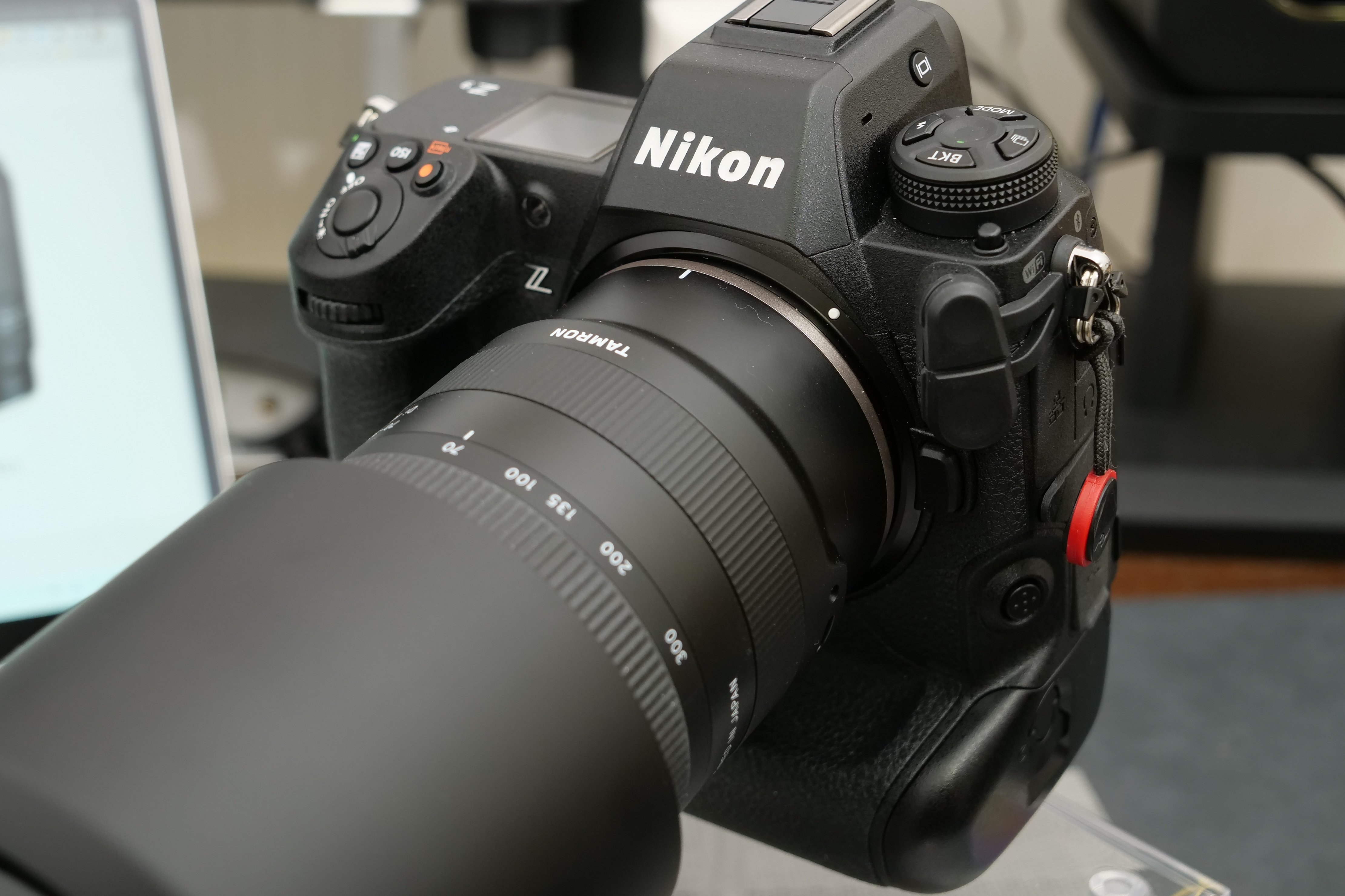 レビュー】このレンズめっちゃイイ!タムロン 70-300mm F/4.5 レビュー】このレンズめっちゃイイ!タムロン 70-300mm F/4.5