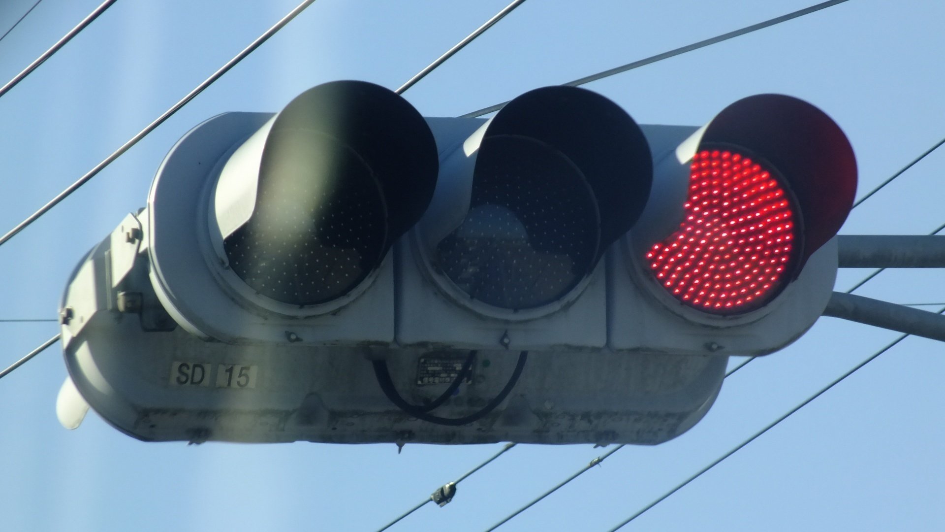 深谷市畠山 重忠公園(入口)交差点にある信号電材厚型LEDと多眼レンズ歩
