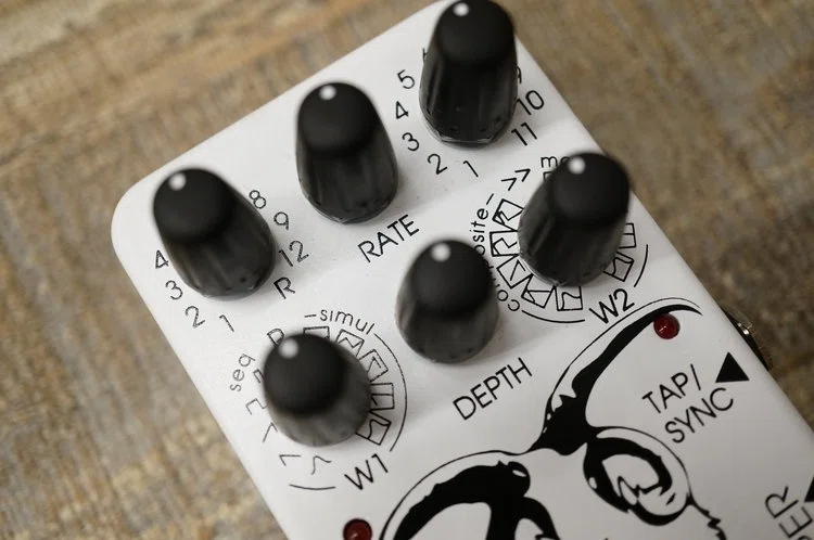 The legendary ultra-limited tremolo pedal returns in a compact