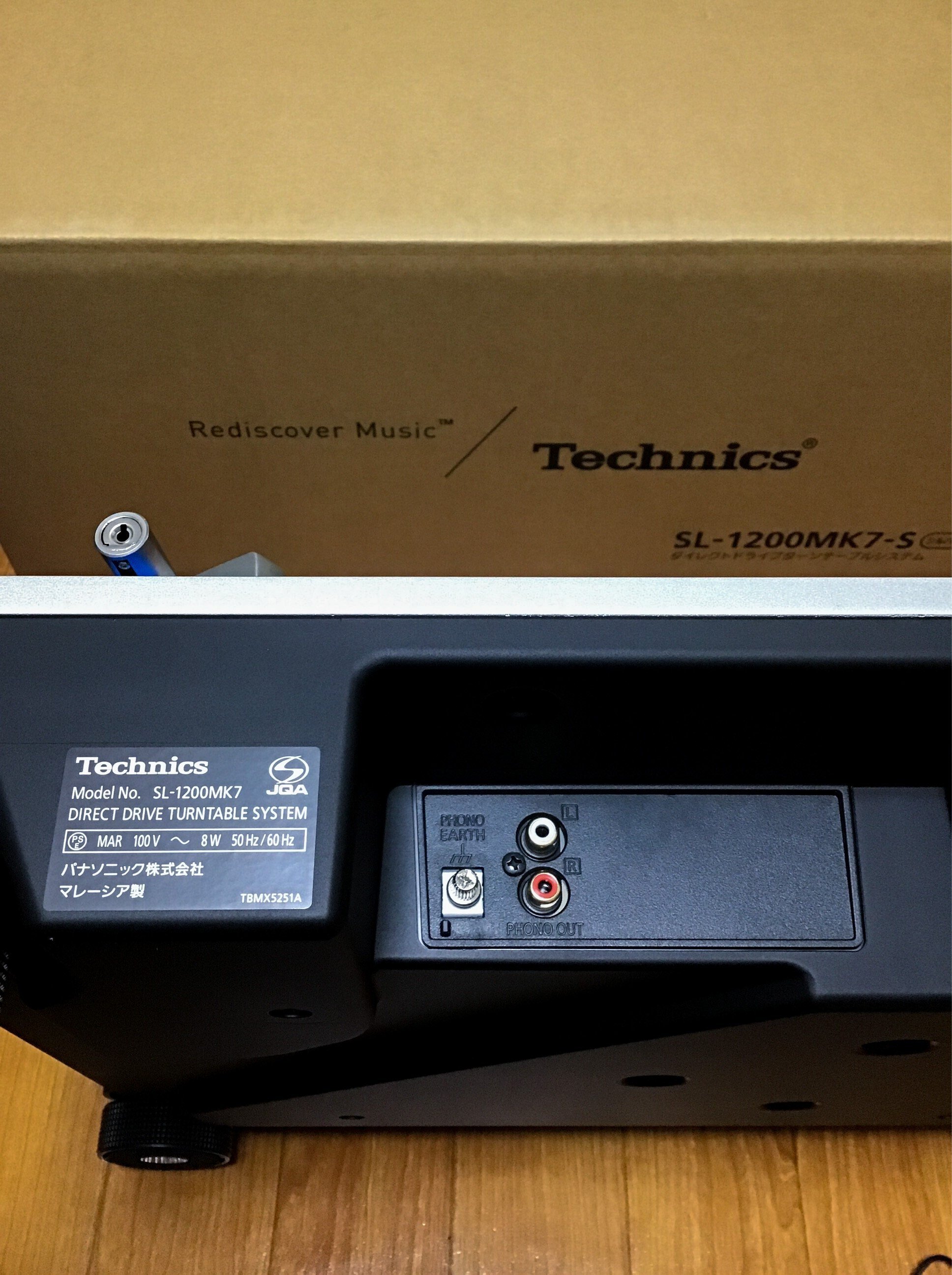 TechnicsのSL-1200というターンテーブルについて (やっぱり買っ TechnicsのSL-1200というターンテーブルについて (やっぱり買っ