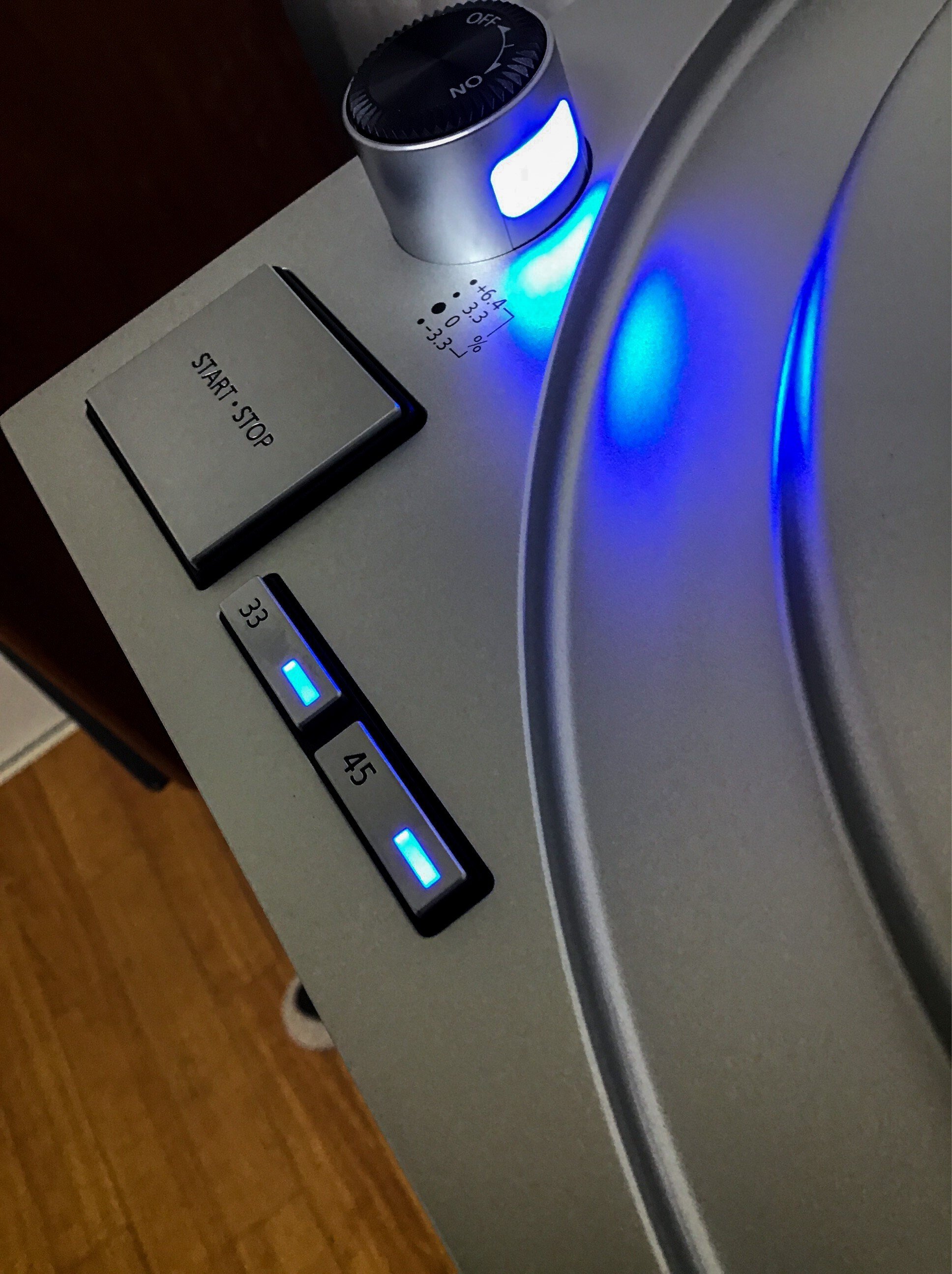 TechnicsのSL-1200というターンテーブルについて (やっぱり買っ TechnicsのSL-1200というターンテーブルについて (やっぱり買っ