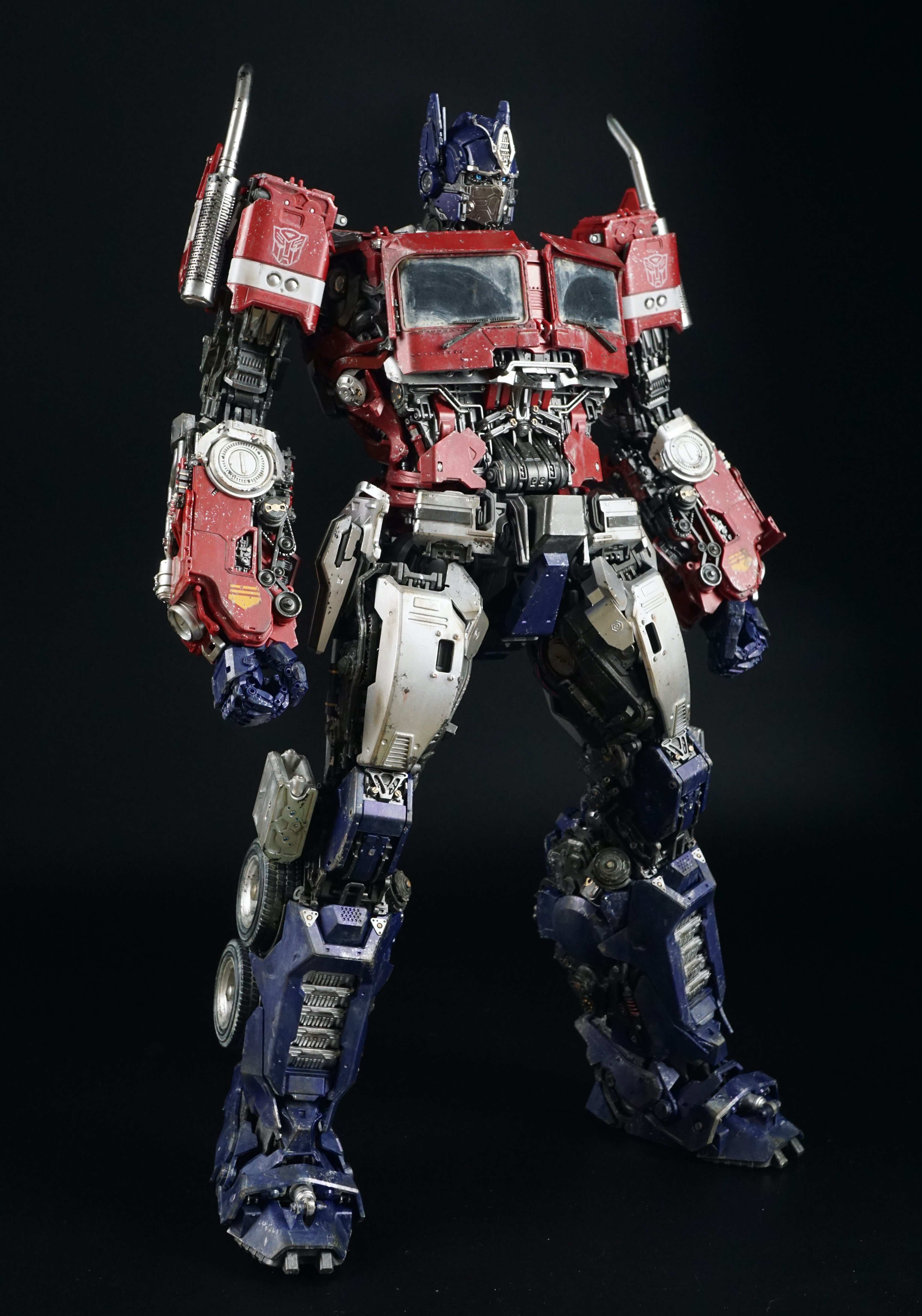 プラモデル　オプティマスプライム　完成品　yolopark オプティマスプライム』yolopark｜May dé Garage（メイドガレージ）