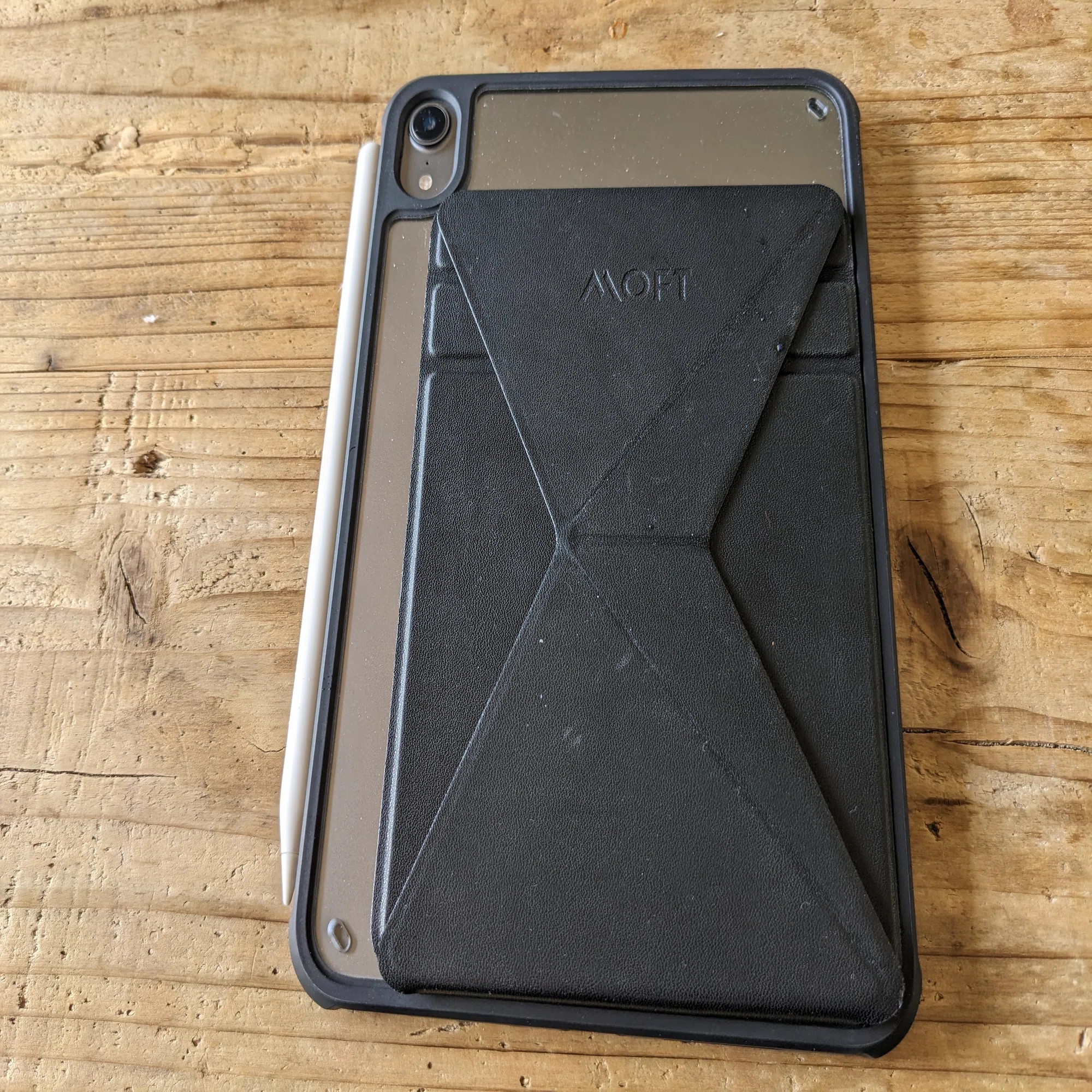 MOFT】iPad mini6 (2021)を愛用しているのですが、この「MOFT」さんの 