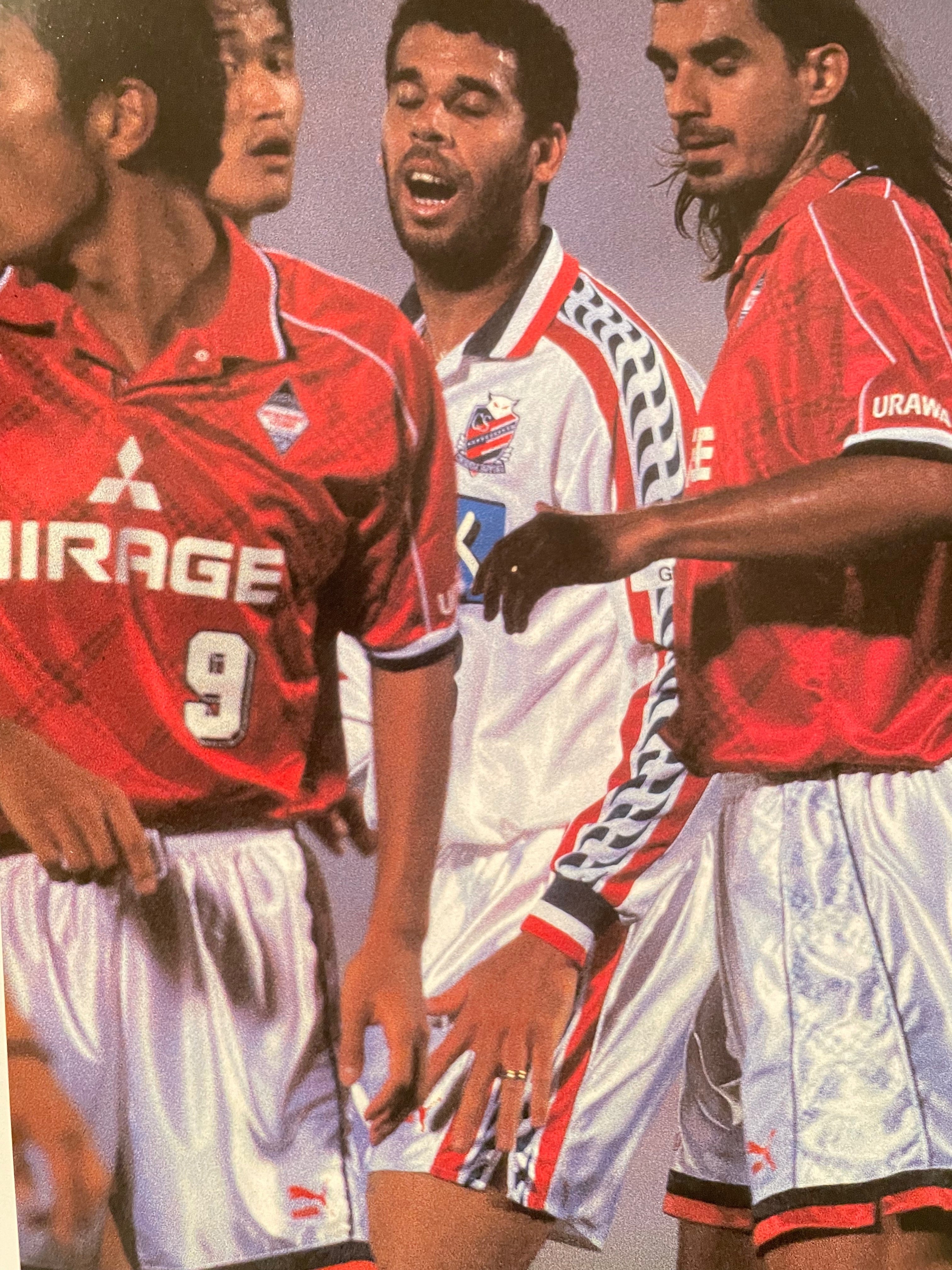 コンサドーレ札幌 ユニフォームの歴史(1998年)|記録 コンサドーレ札幌 ユニフォームの歴史(1998年)|記録