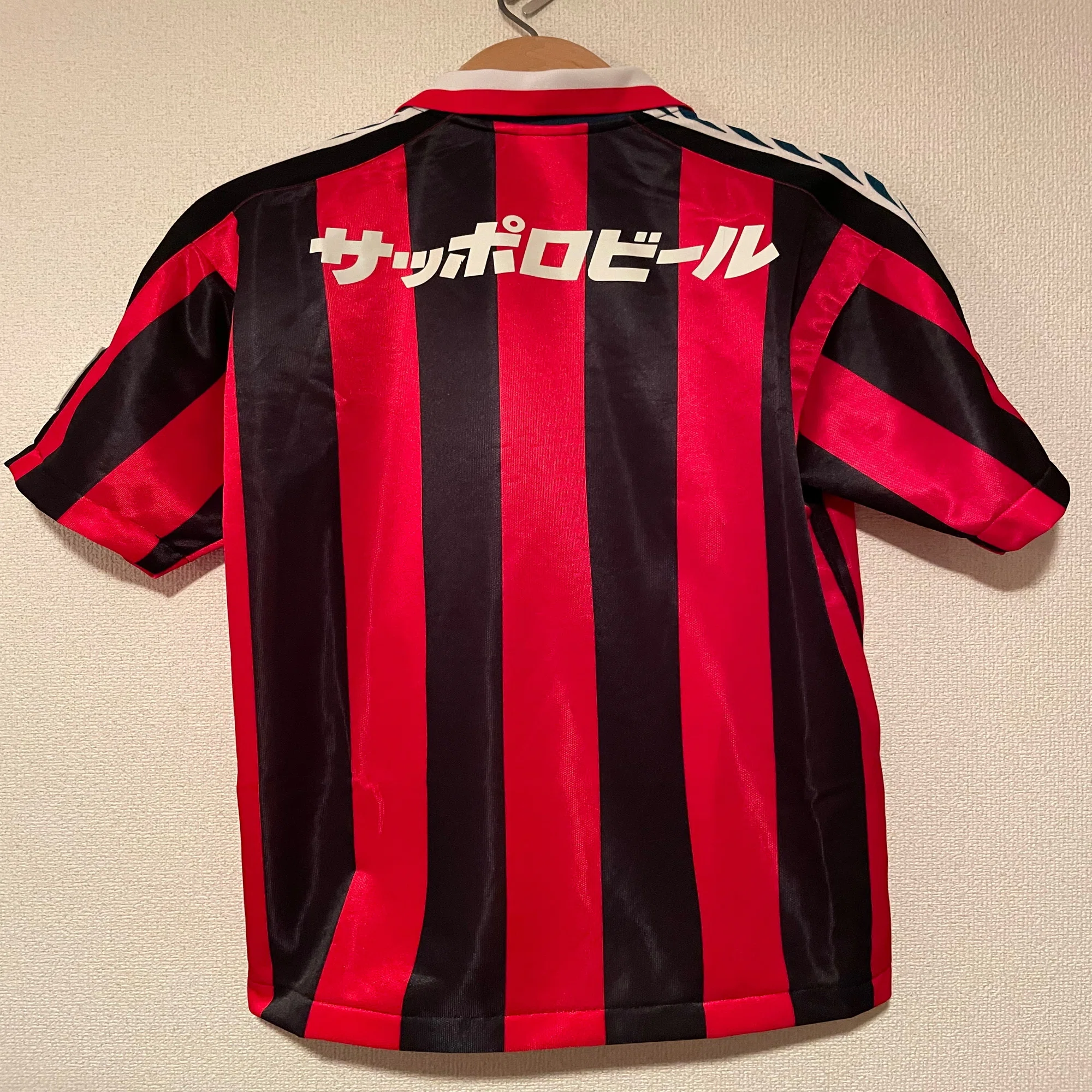 コンサドーレ札幌 ユニフォームの歴史（1998年）｜記録