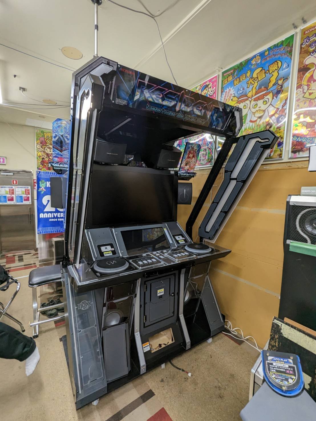 beatmania IIDX LIGHTNING MODEL - 筐体、コントロールパネル beatmania IIDX LIGHTNING MODEL - 筐体、コントロールパネル
