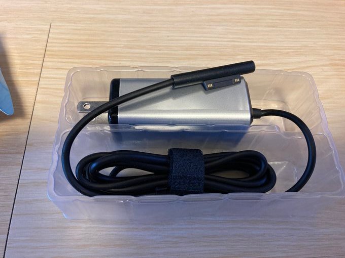 初代Surface Go用に新しい電源ケーブルを買いました(Ouweike 初代Surface Go用に新しい電源ケーブルを買いました(Ouweike