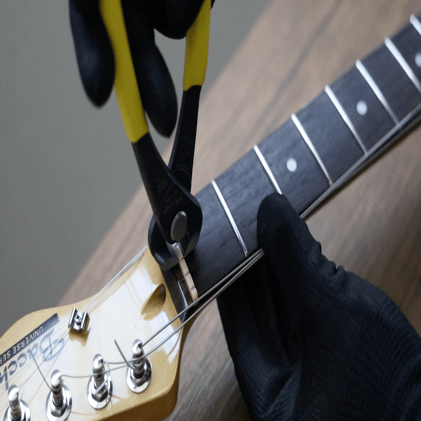 Jackson バリトンギター※ナット取れ maxresdefault.jpg