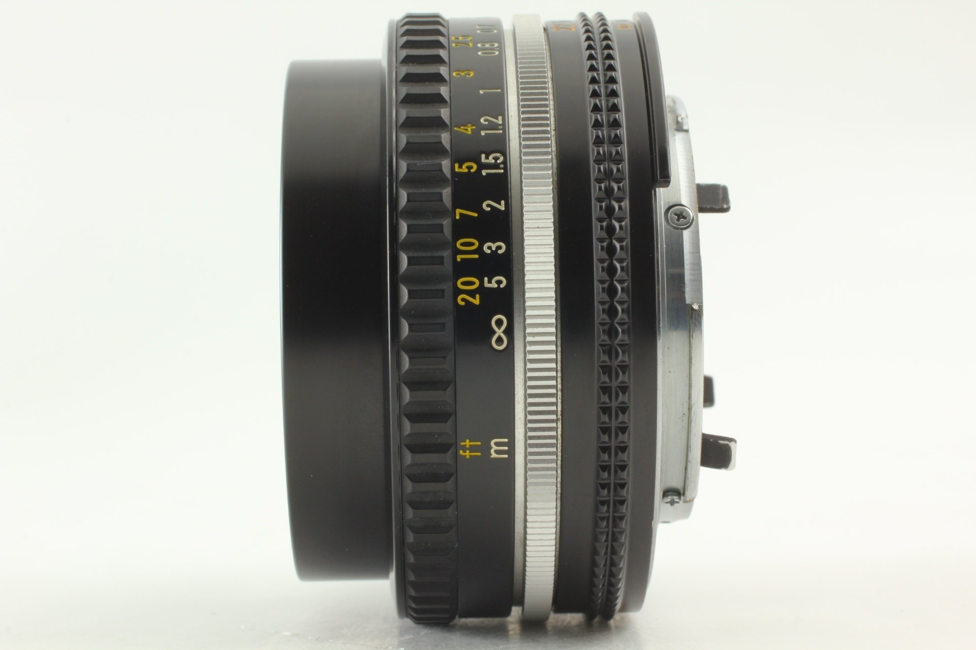 Nikon GN Nikkor 45mm F/2.8の分解｜フィルムカメラ修理のアクアカメラ