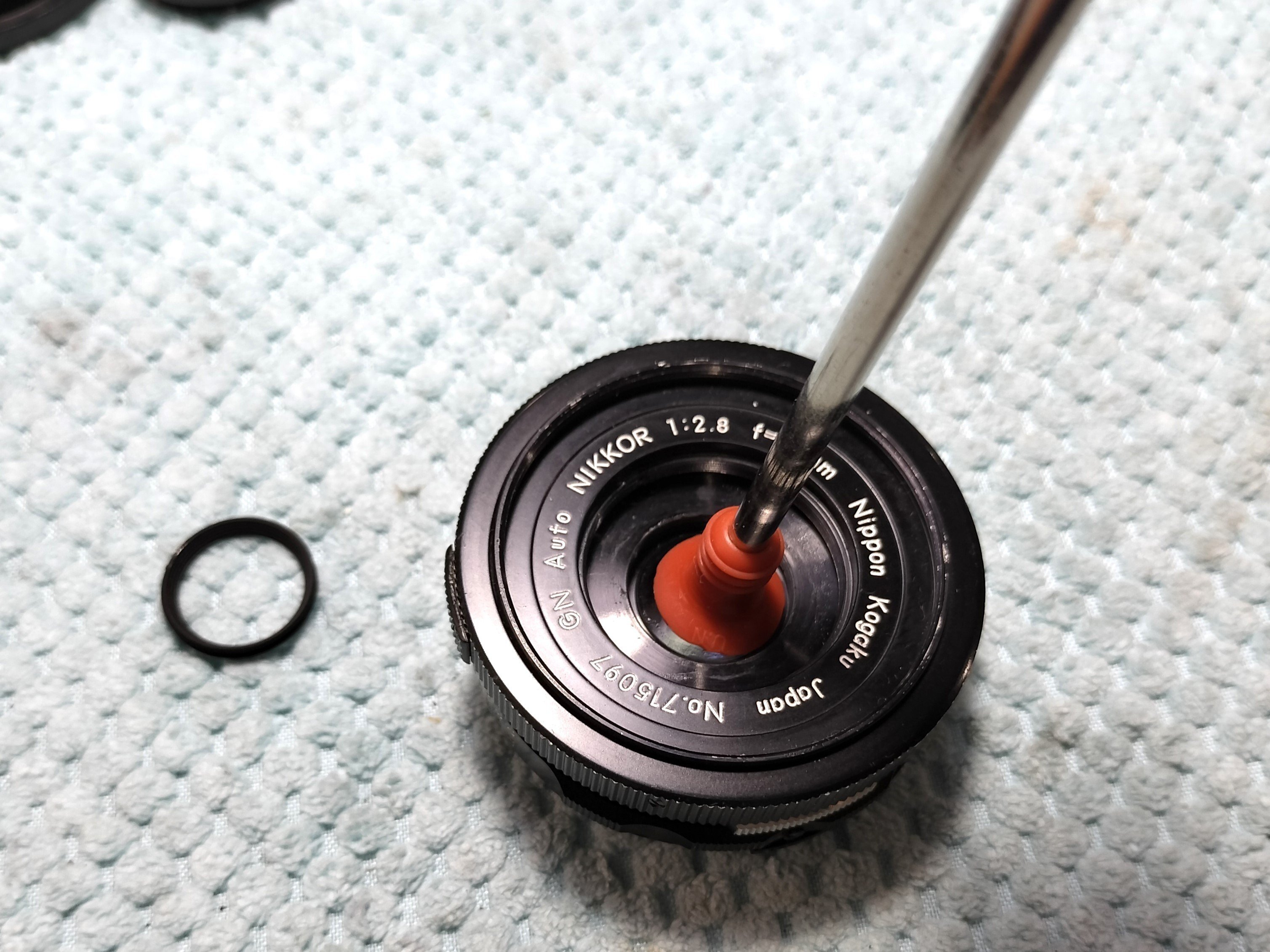 Nikon GN Nikkor 45mm F/2.8の分解|フィルムカメラ修理のアクア Nikon GN Nikkor 45mm F/2.8の分解|フィルムカメラ修理のアクア