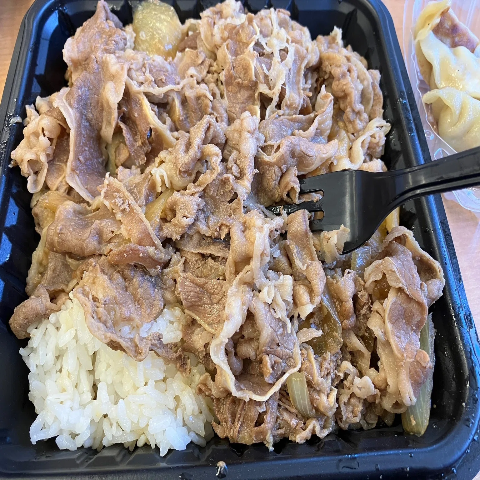 アメリカの牛丼の吉野家に行ってみた｜ミケタマ@世界をつなぐネコ