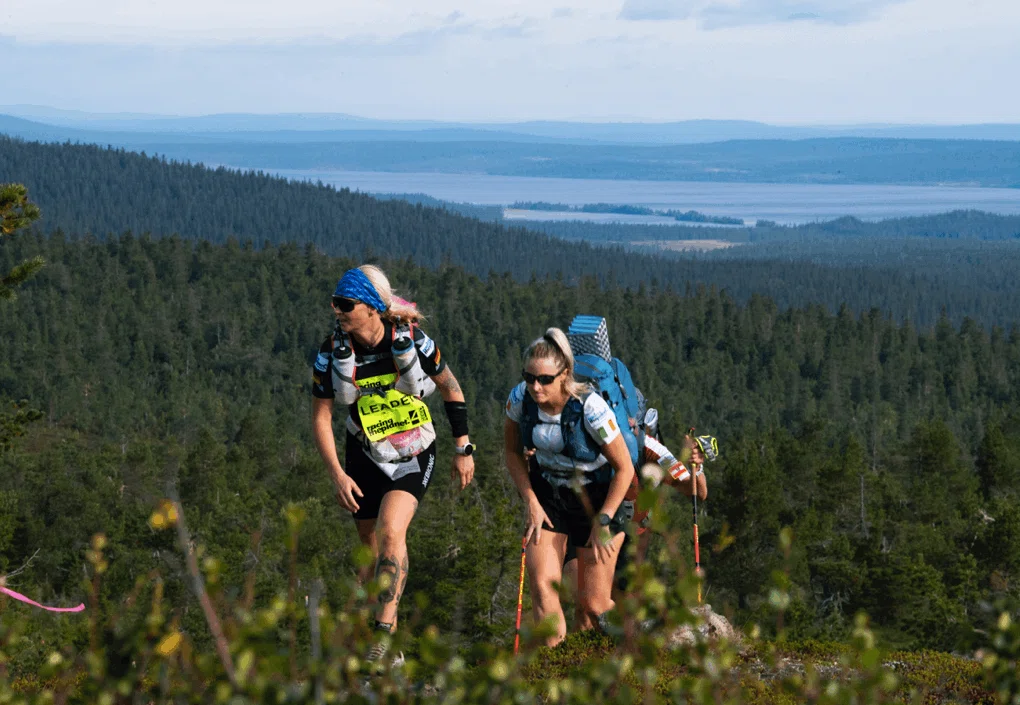 女子のトップ集団(Photo Credit: Racing The Planet)