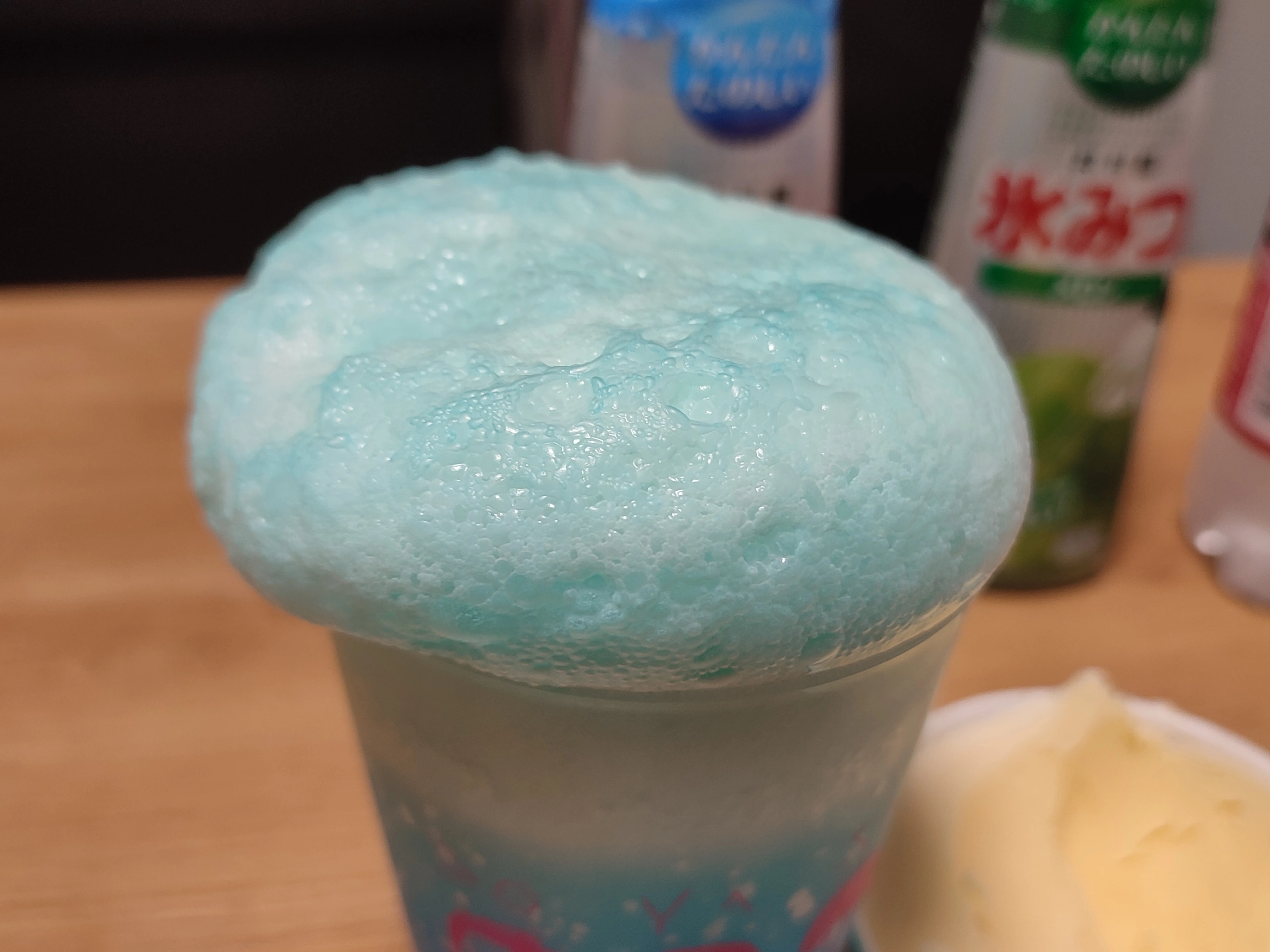 かき氷シロップでクリームソーダ｜4season