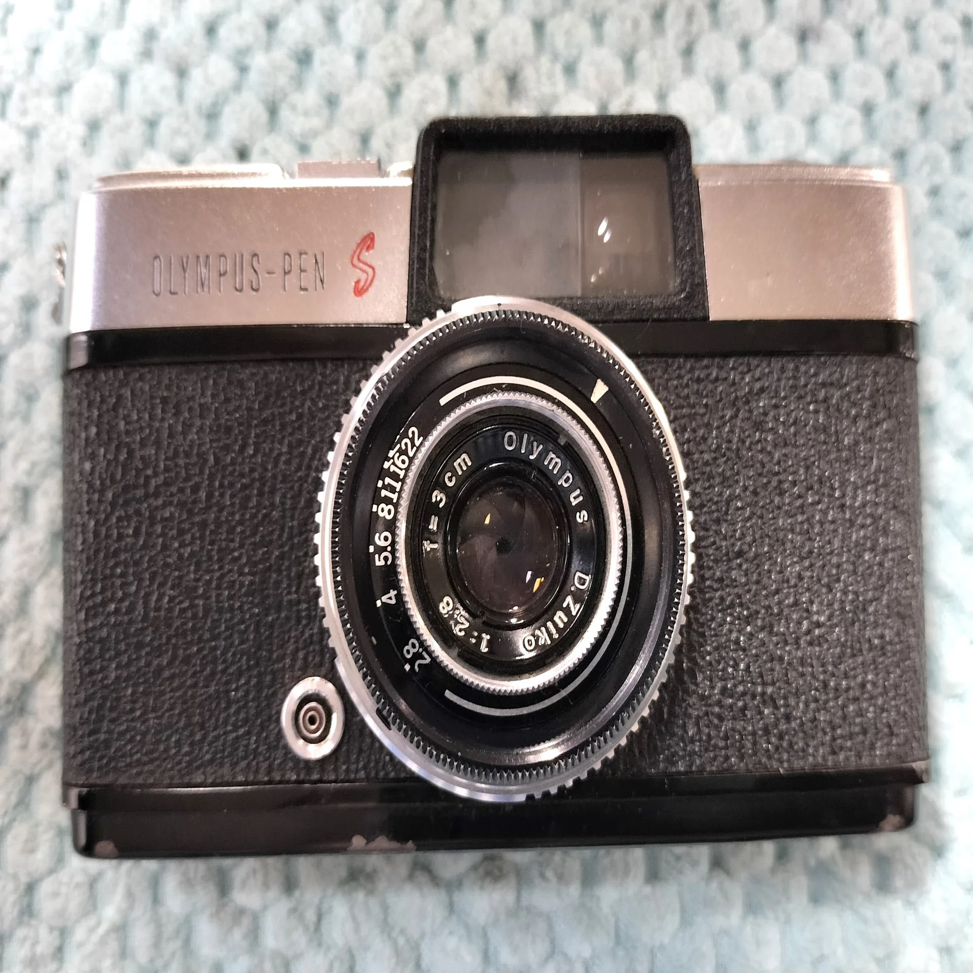 Olympus Pen Sの分解｜フィルムカメラ修理のアクアカメラ