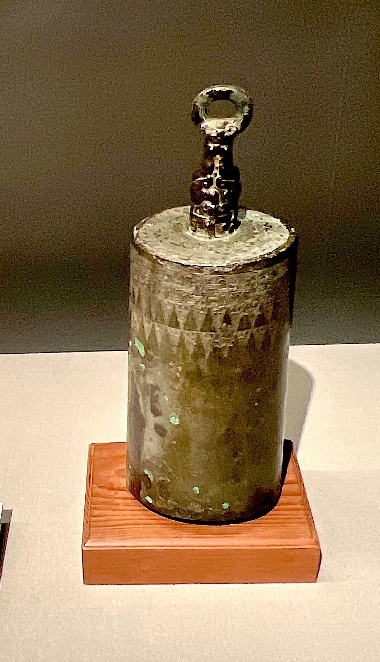 えも言われぬほど美しい音楽を奏でていた古代中国の楽器を愛でる えも言われぬほど美しい音楽を奏でていた古代中国の楽器を愛でる
