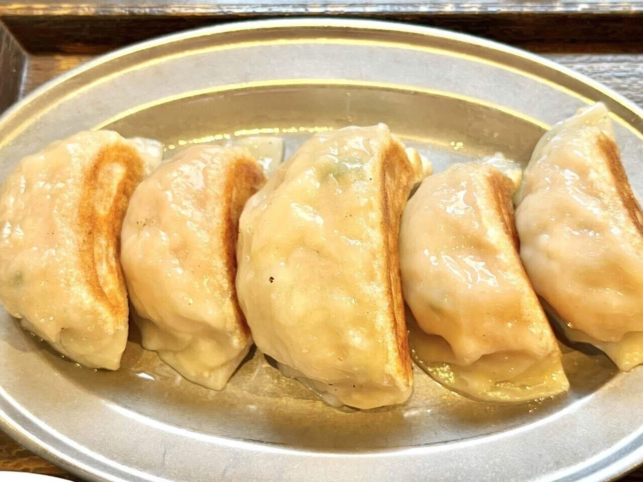道産食材にこだわったジャンボ餃子！ 北海道の旅⑦────SAPPORO餃子