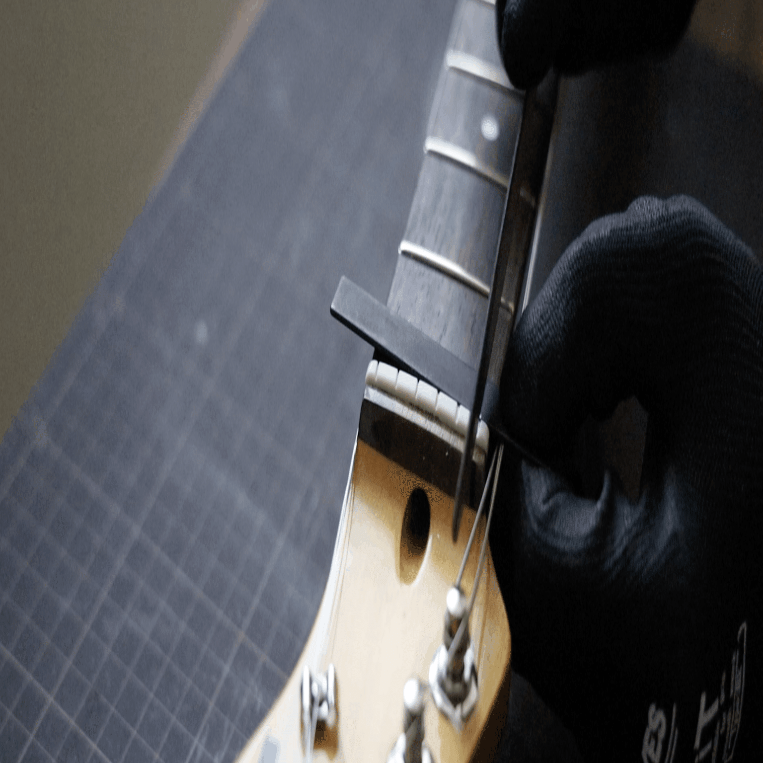 初めてのナット交換｜Croquetteギター機材研究