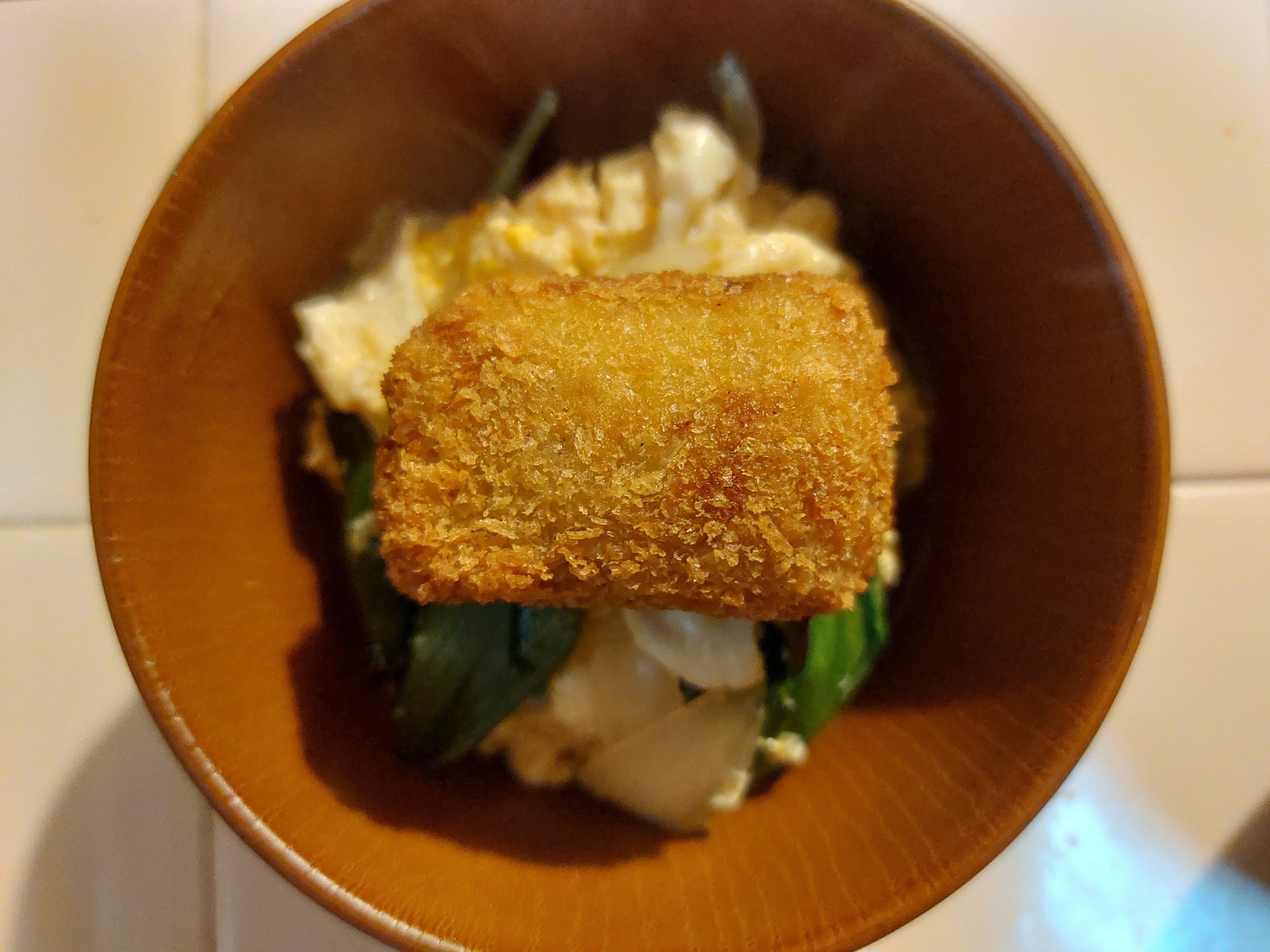コロッケ丼ってありそうでないから。｜tokeiya